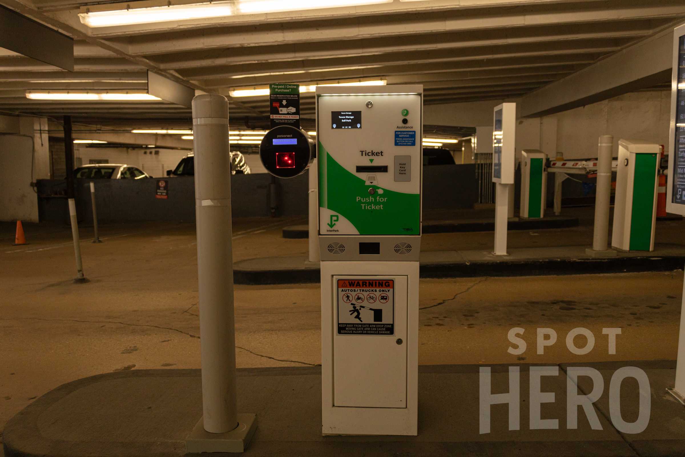 211 West Adams Street Parking