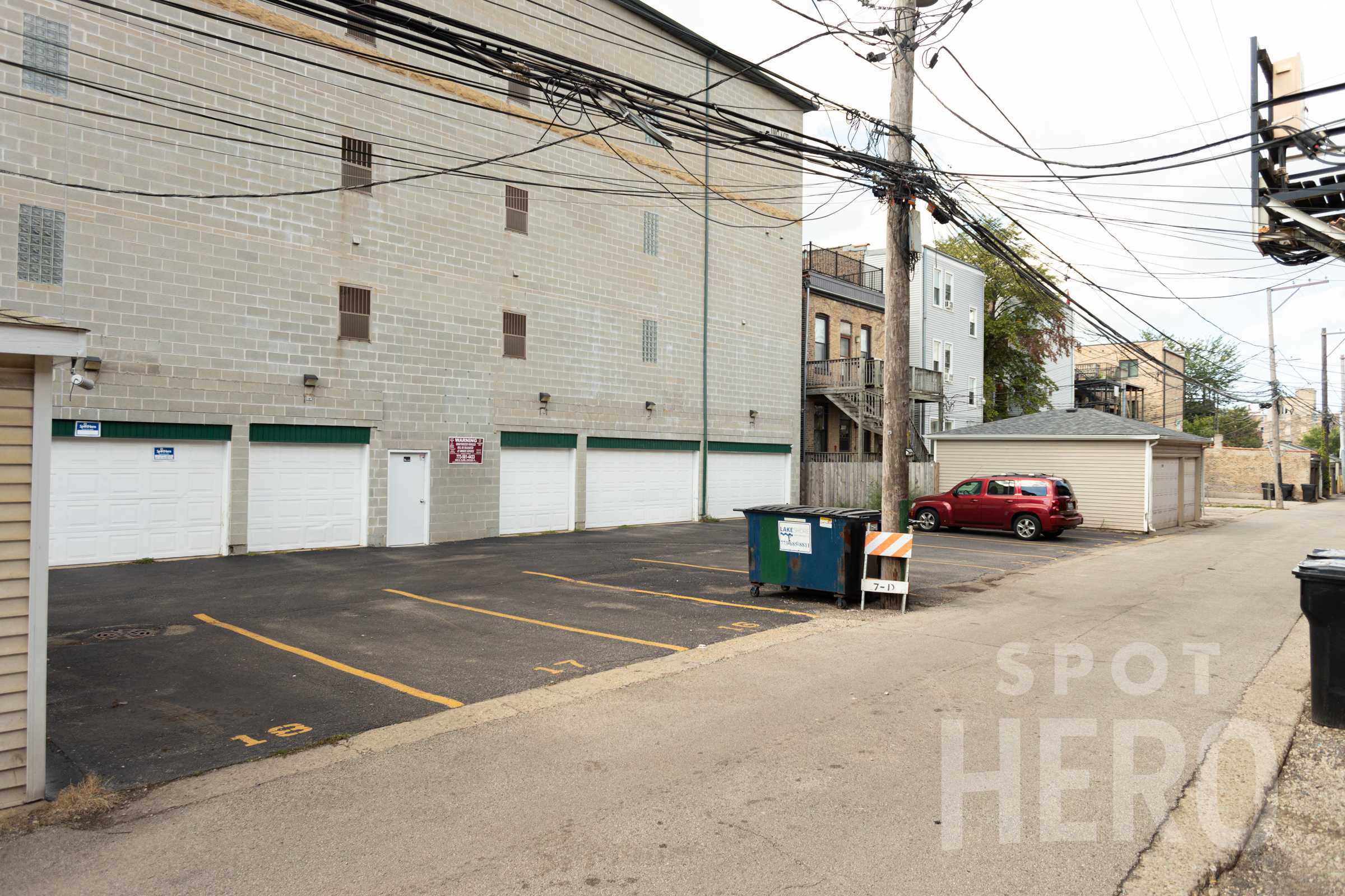 3721 North Sheffield Avenue Parking