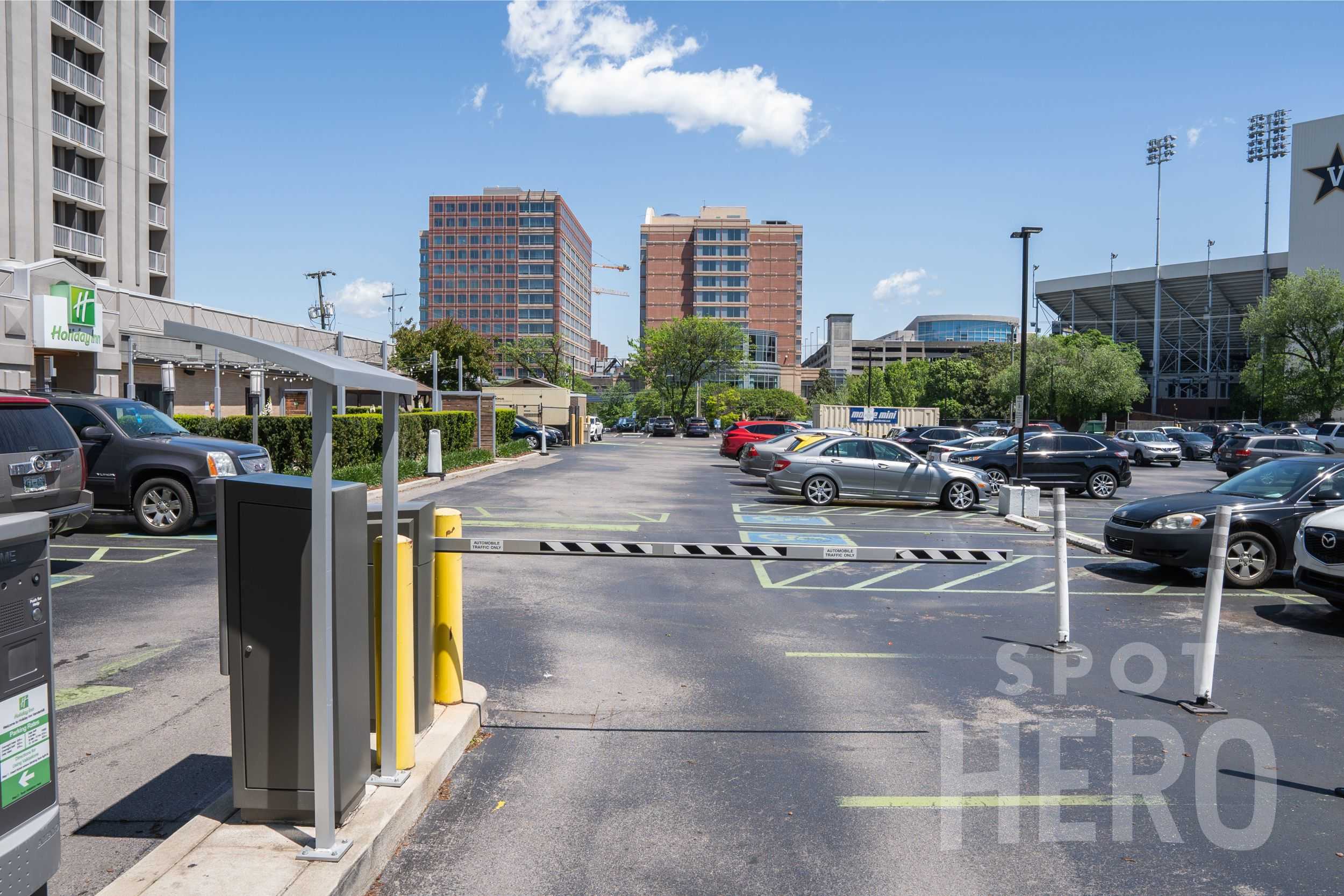 2613 West End Avenue Parking
