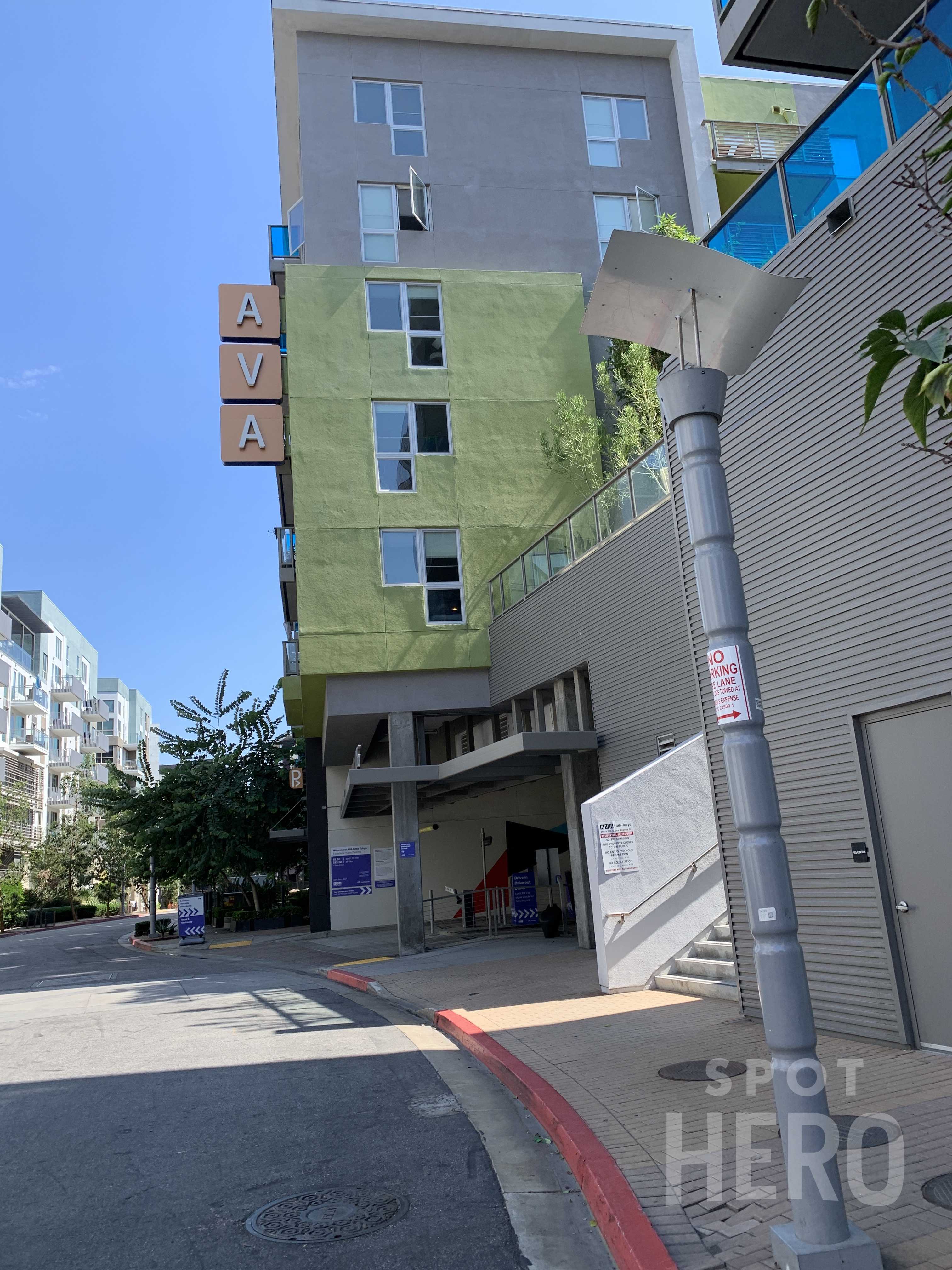 236 South Los Angeles Street Parking