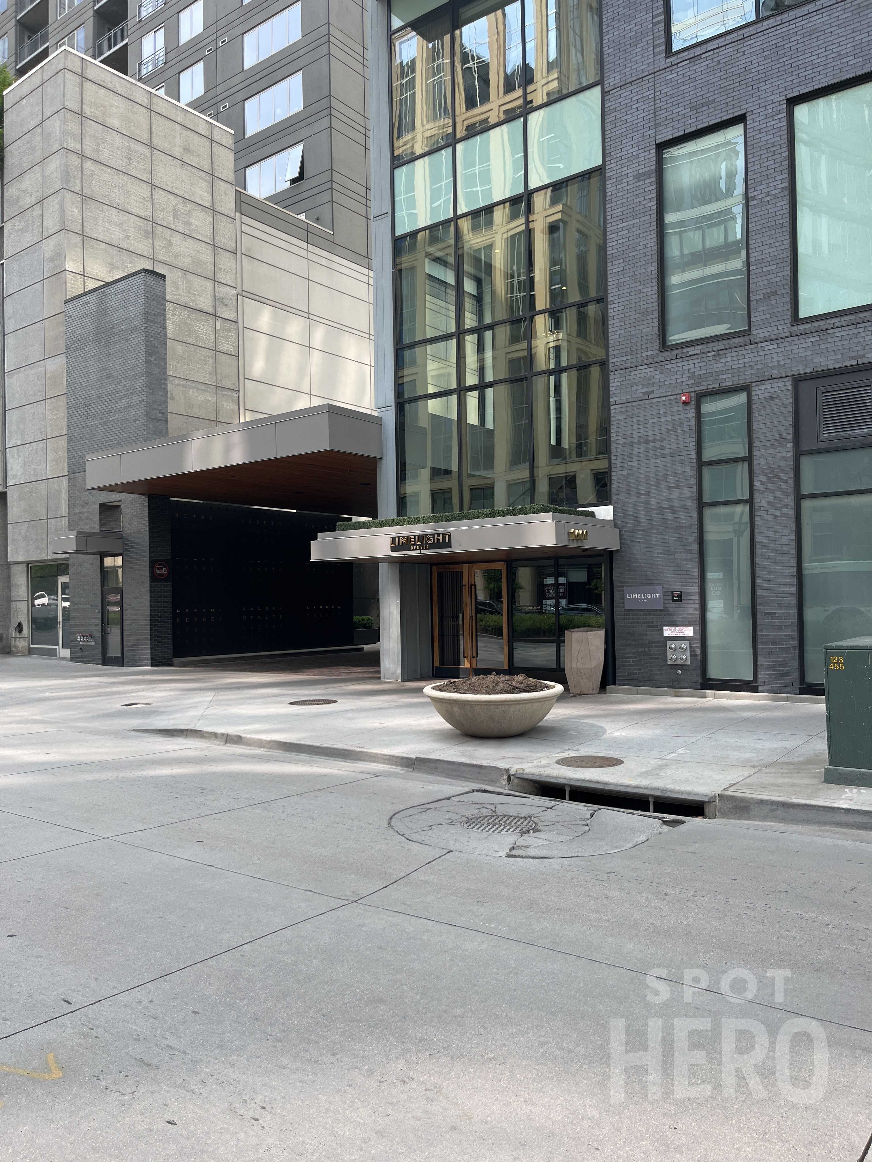 1600 Wewatta Street Parking