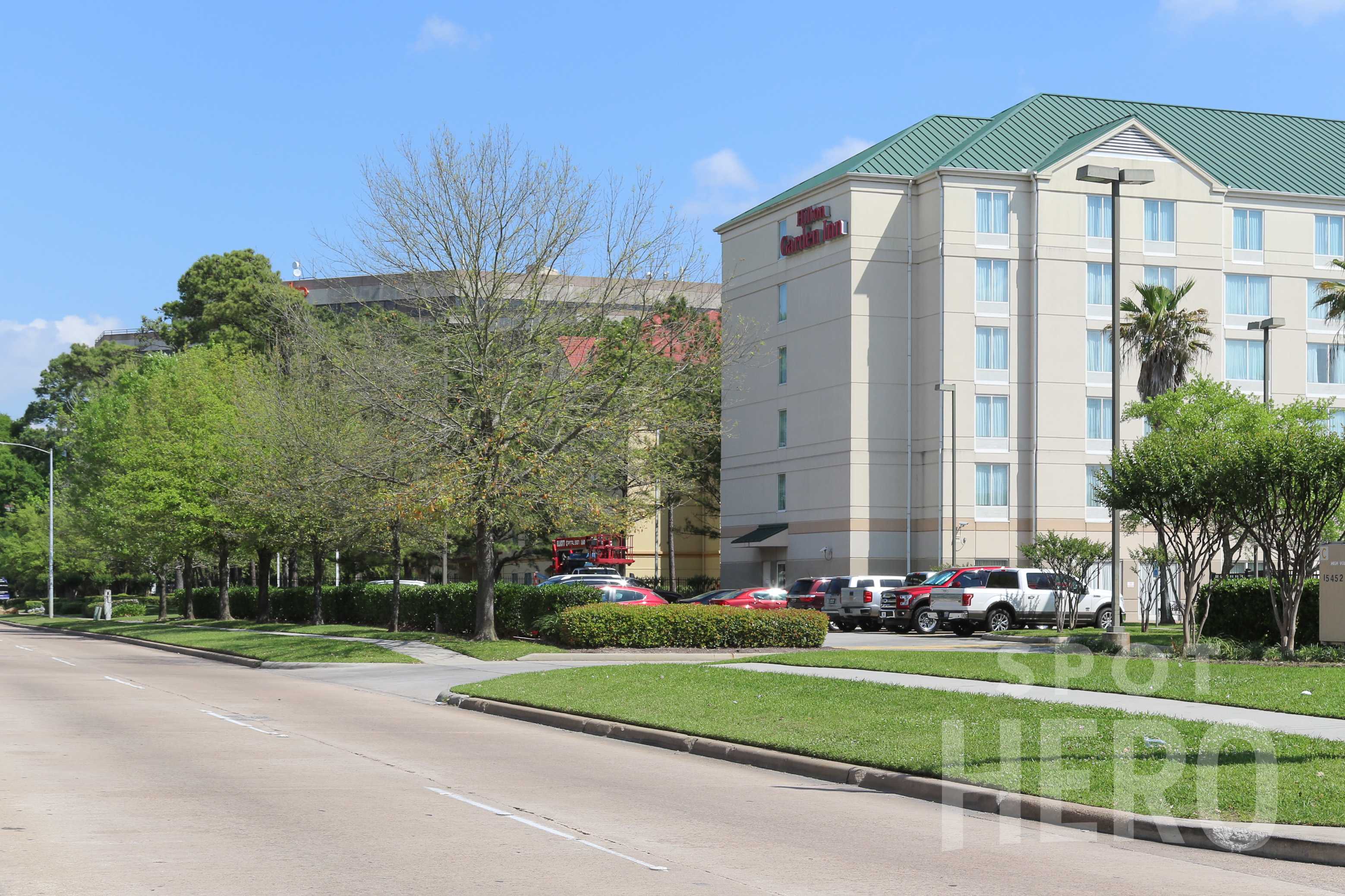 15400 John F Kennedy Boulevard Parking