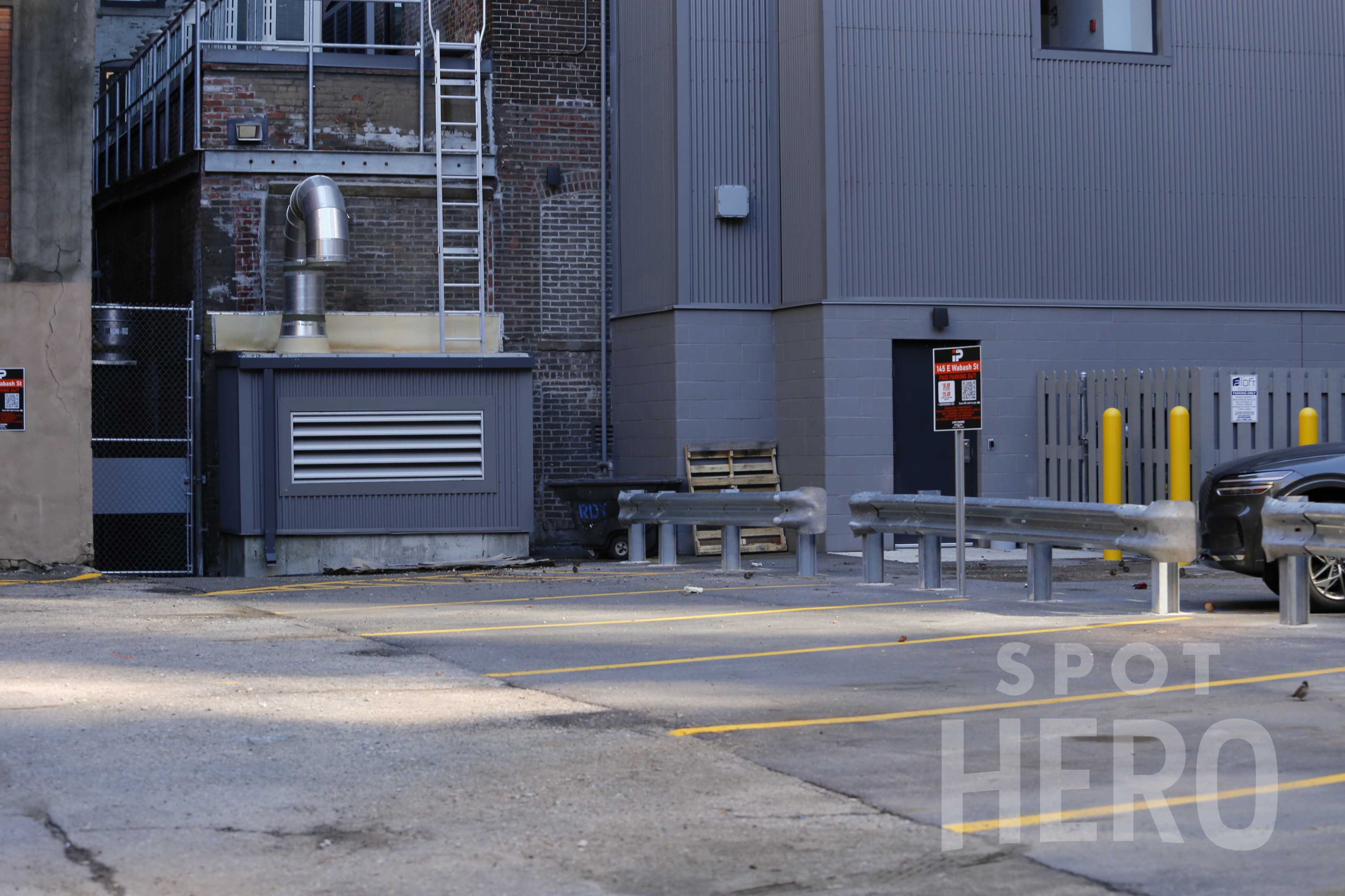 Megabus Indianapolis Bus Stop Parking | SpotHero