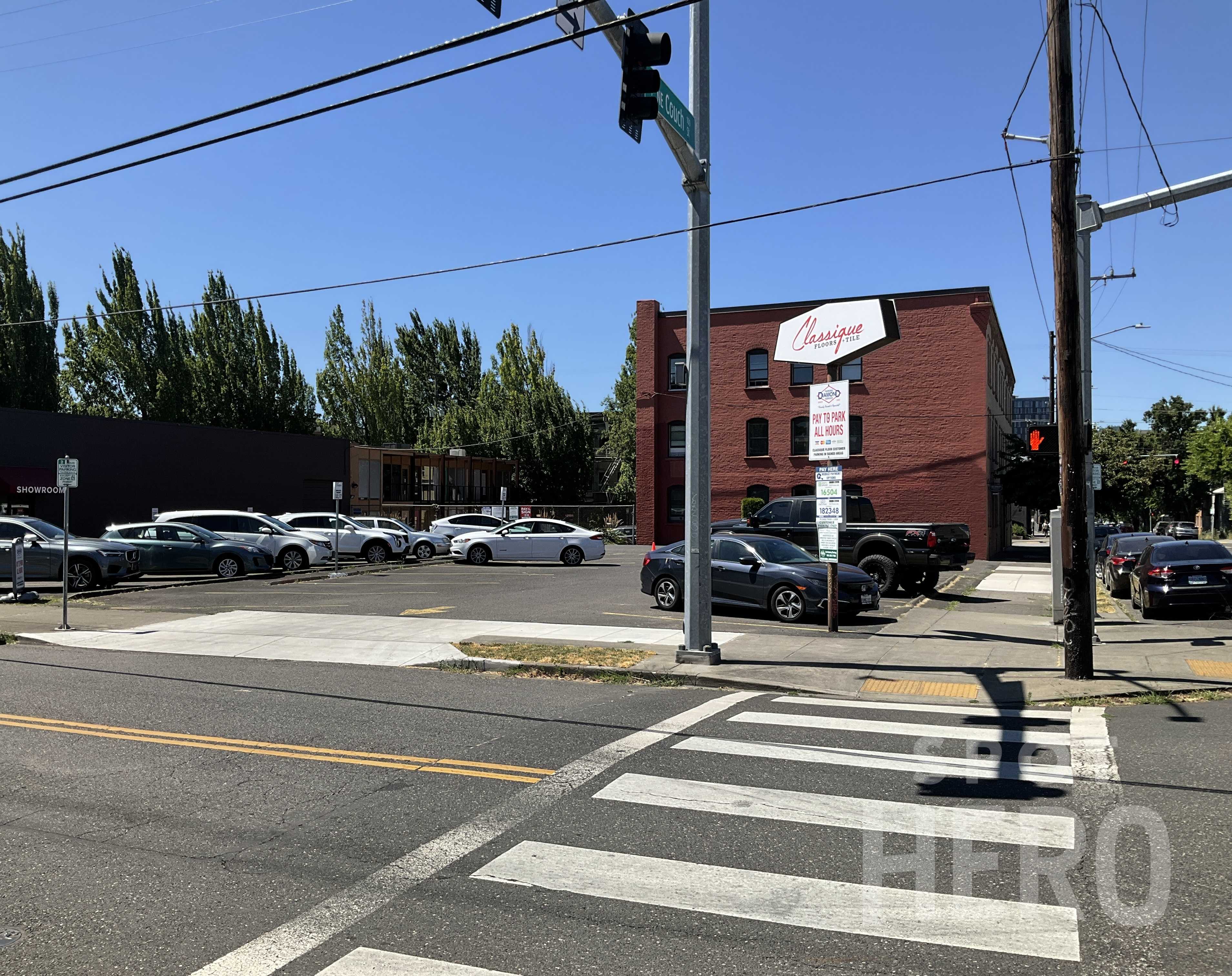 835 East Burnside Street Parking