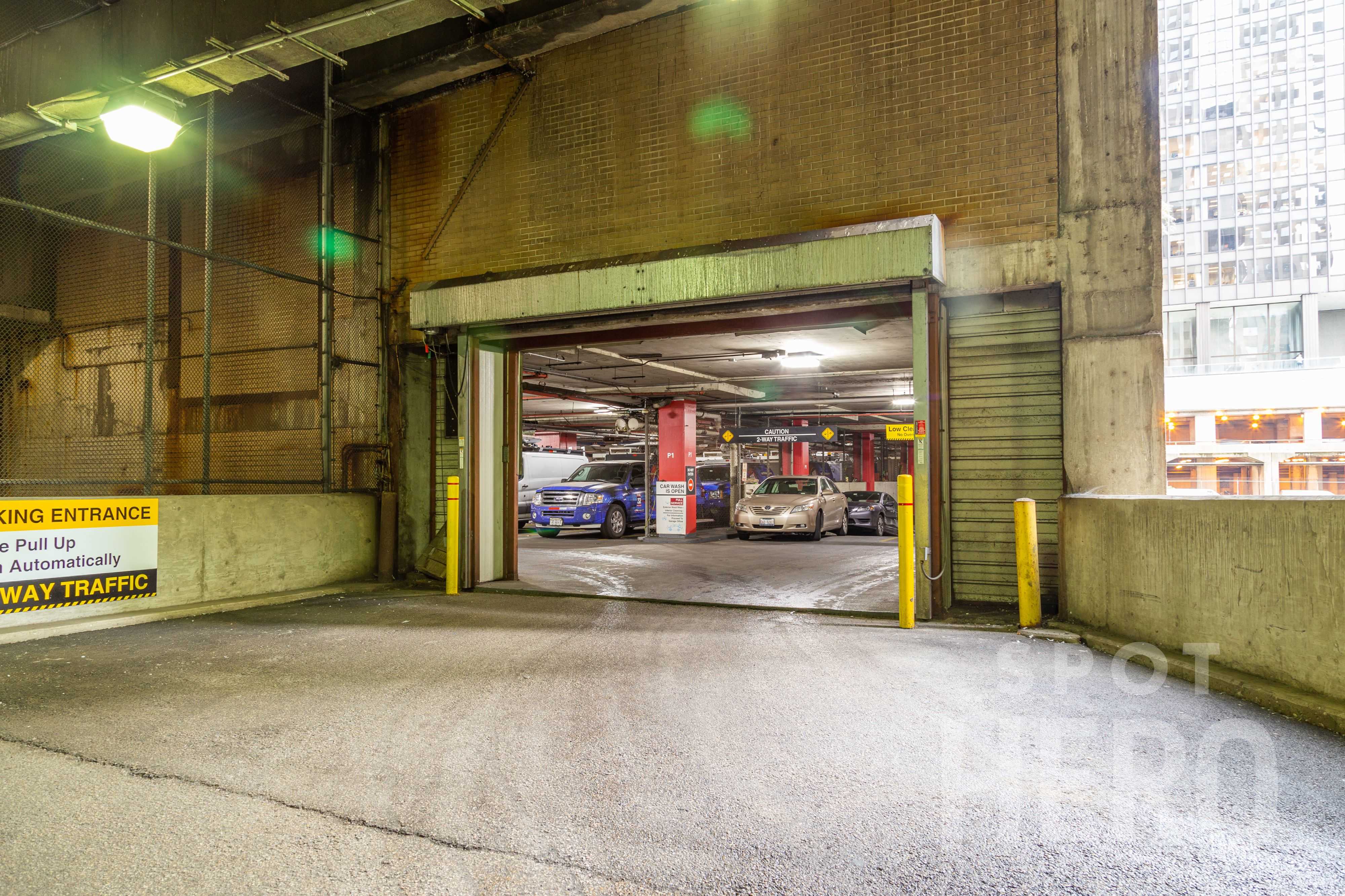 225 North Michigan Avenue Parking