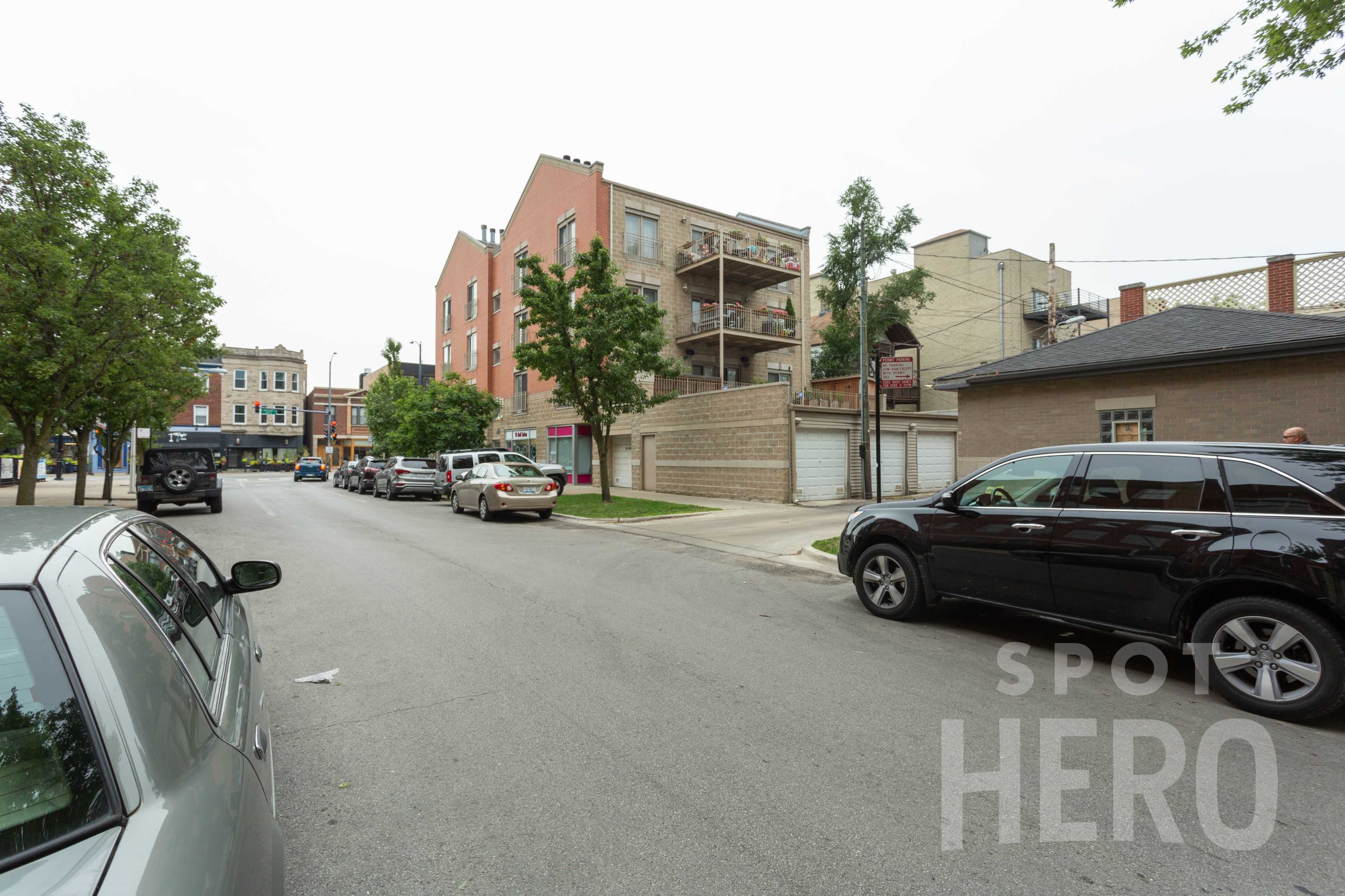 3729 North Janssen Avenue Parking