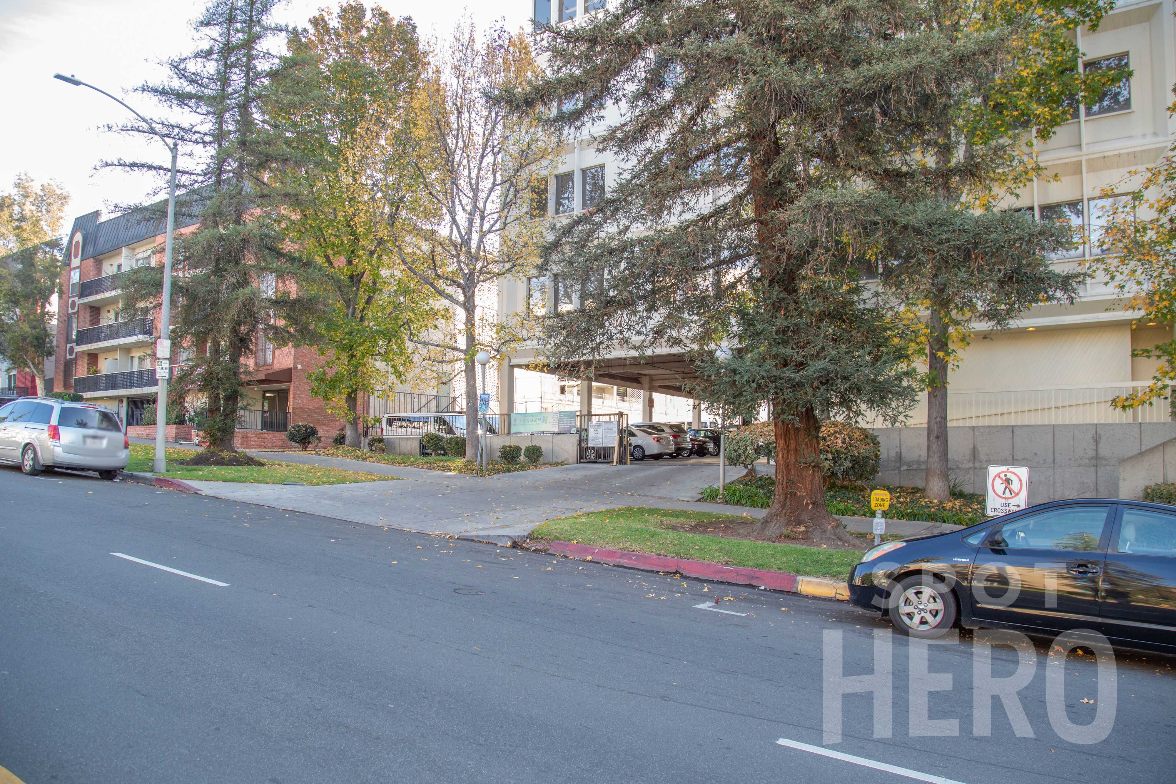 520 South Lafayette Park Place Parking