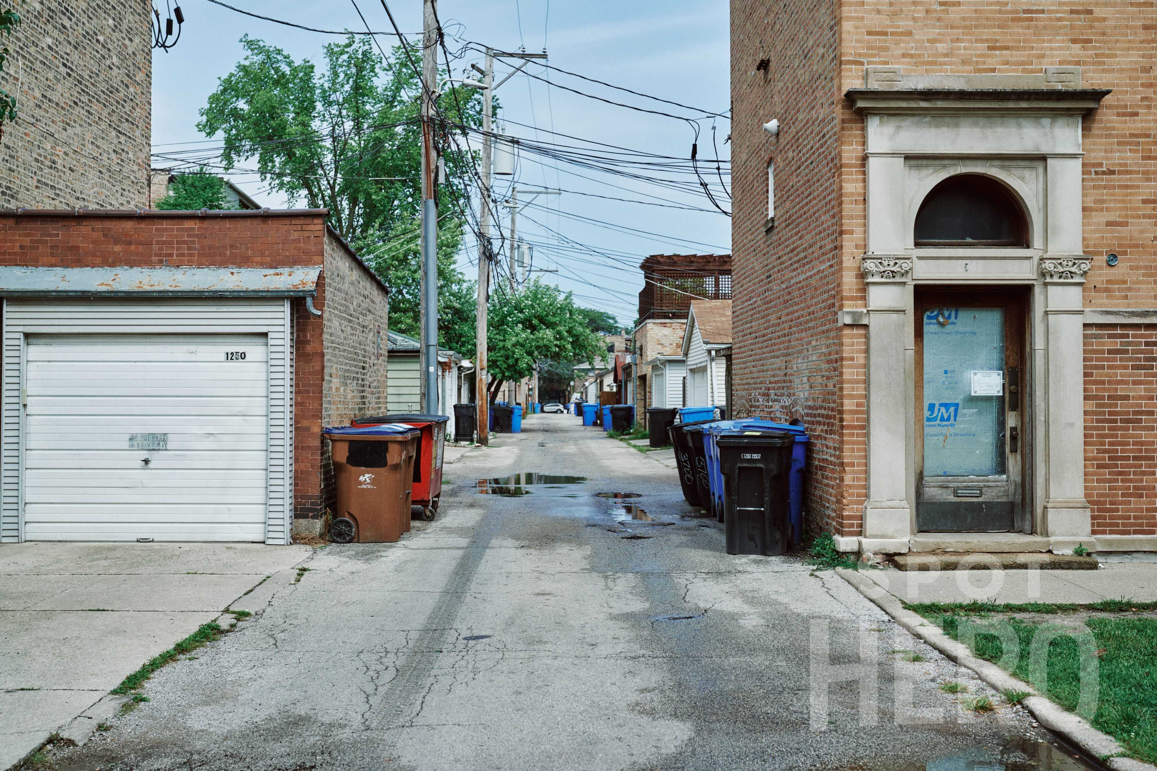 3706 N Magnolia Ave Parking
