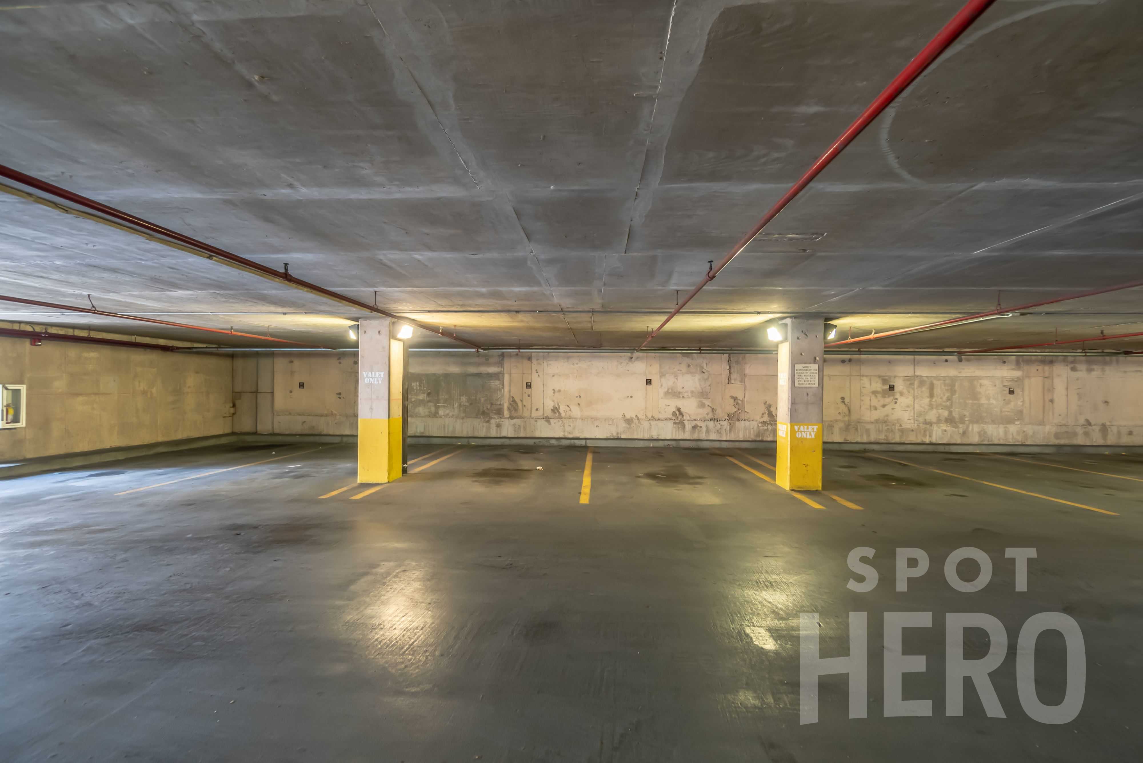 Parking in Jette Miroir/Spiegel underground car park - APCOA Parking