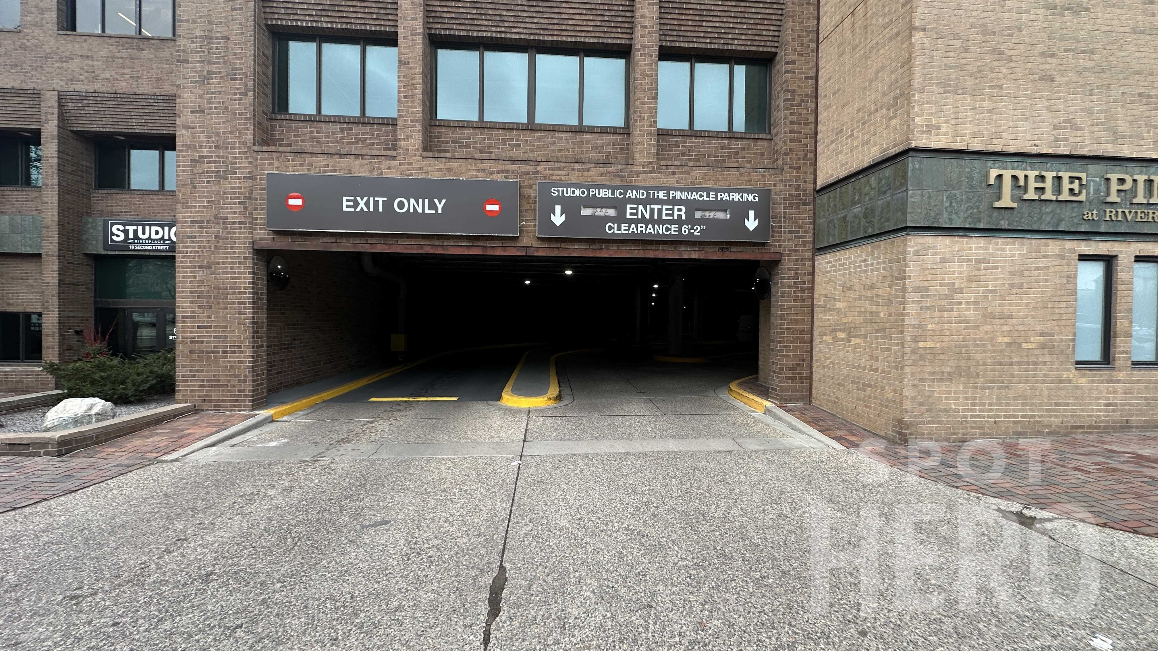 Stone Arch Bridge Festival Parking | SpotHero Stone Arch Bridge Festival Parking | SpotHero