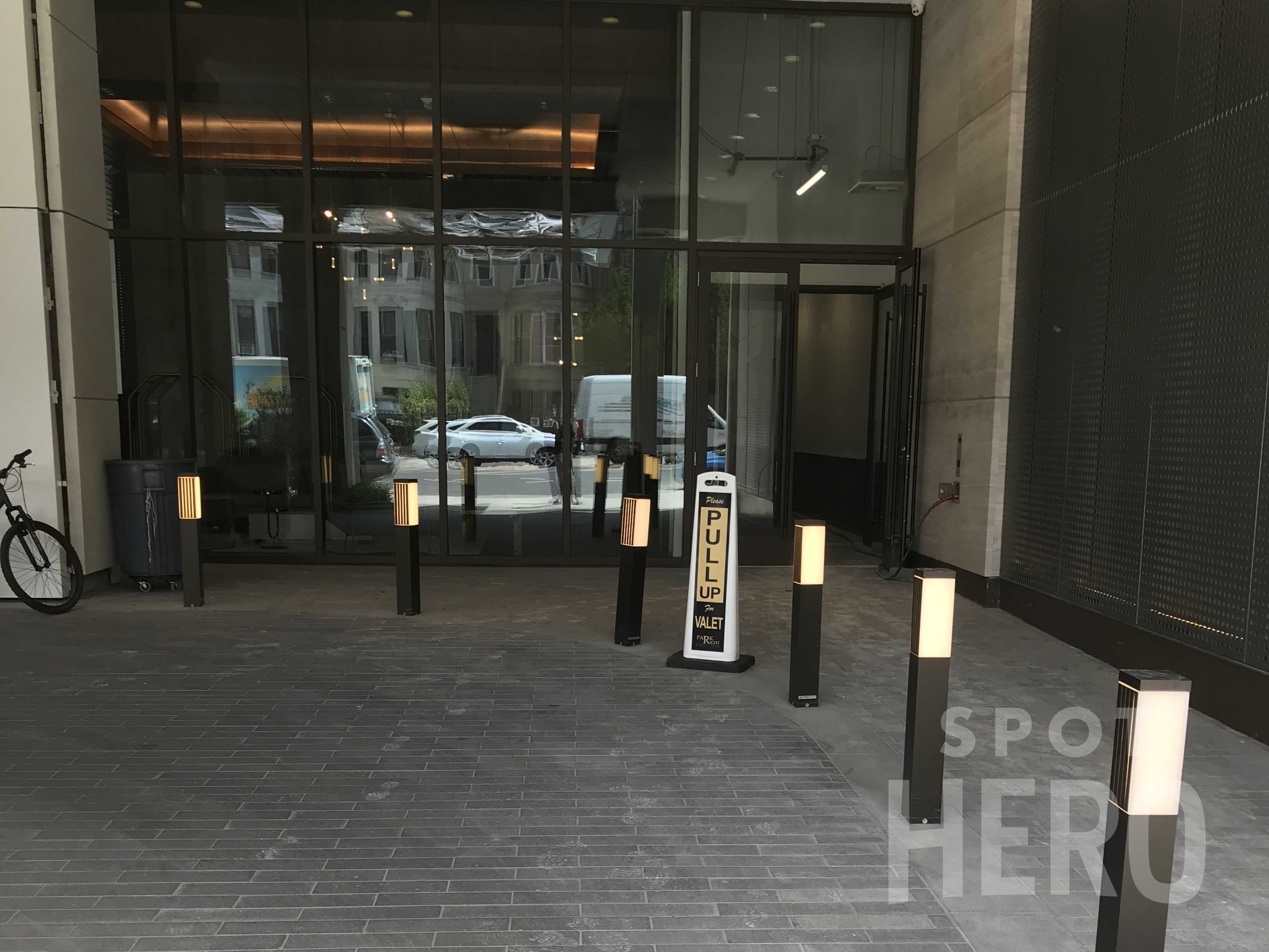 123 Linden Boulevard Parking