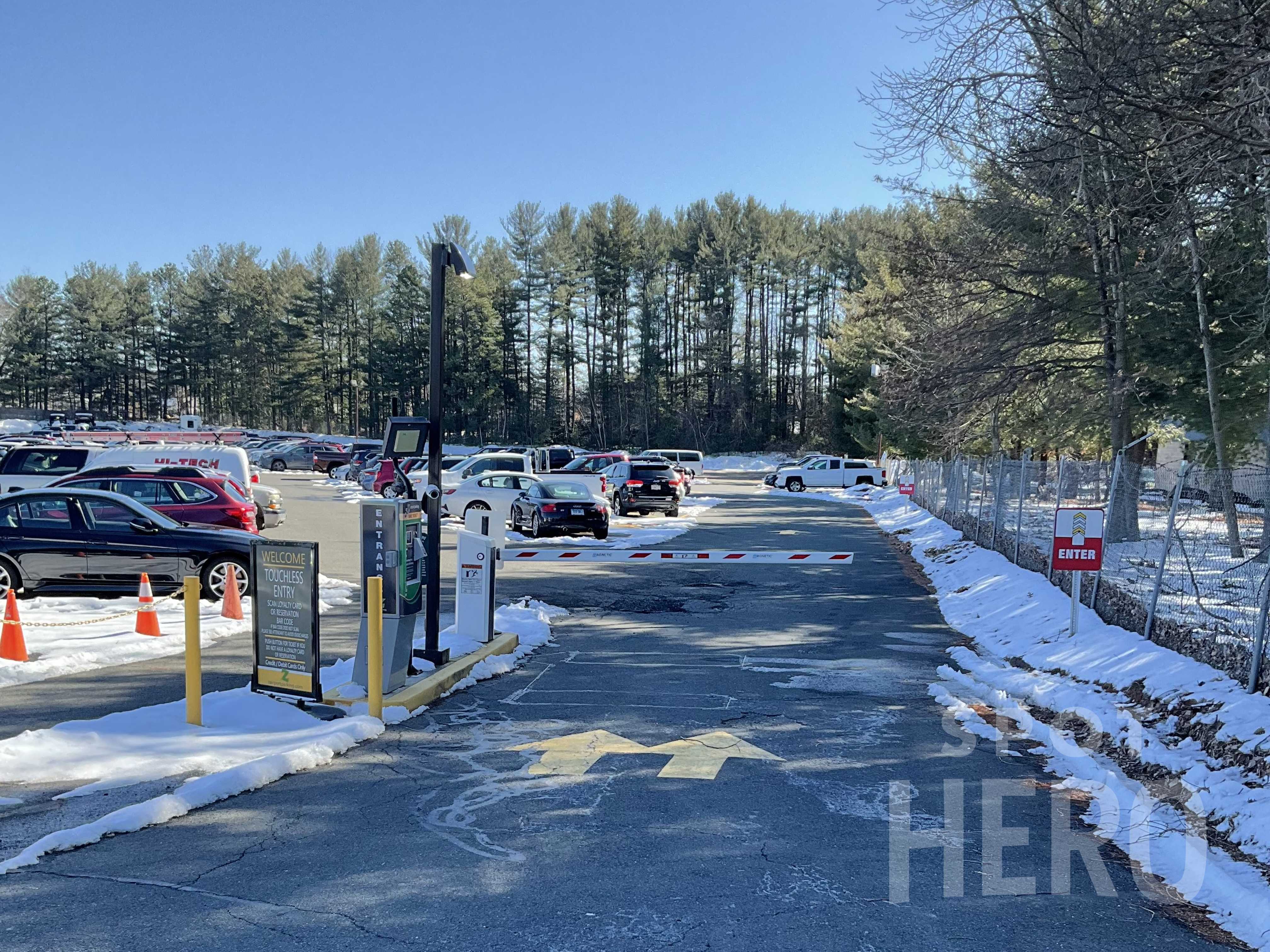Bradley Airport Parking | Daily Rates From $7 | SpotHero