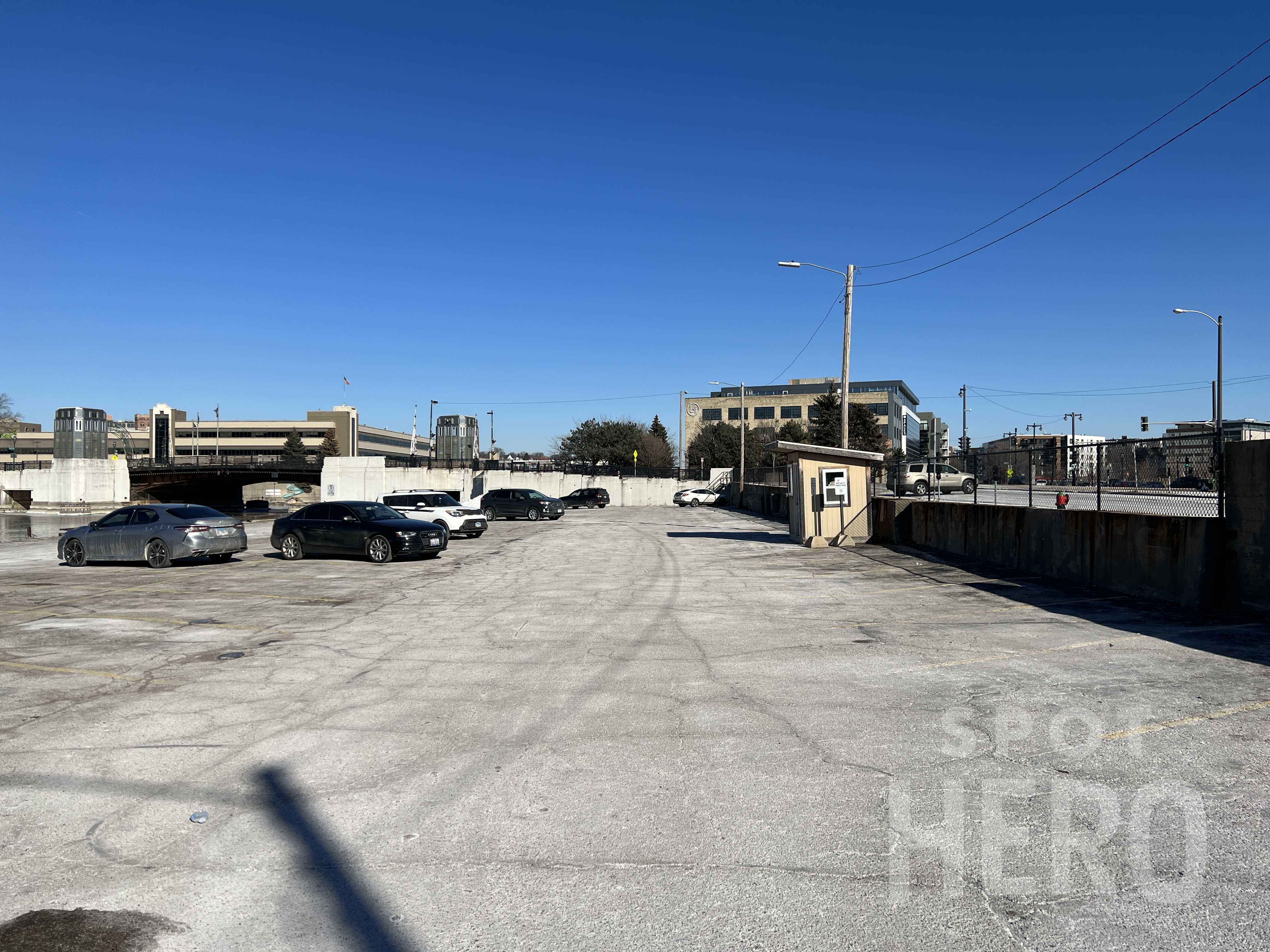 1301 North Edison Street Parking