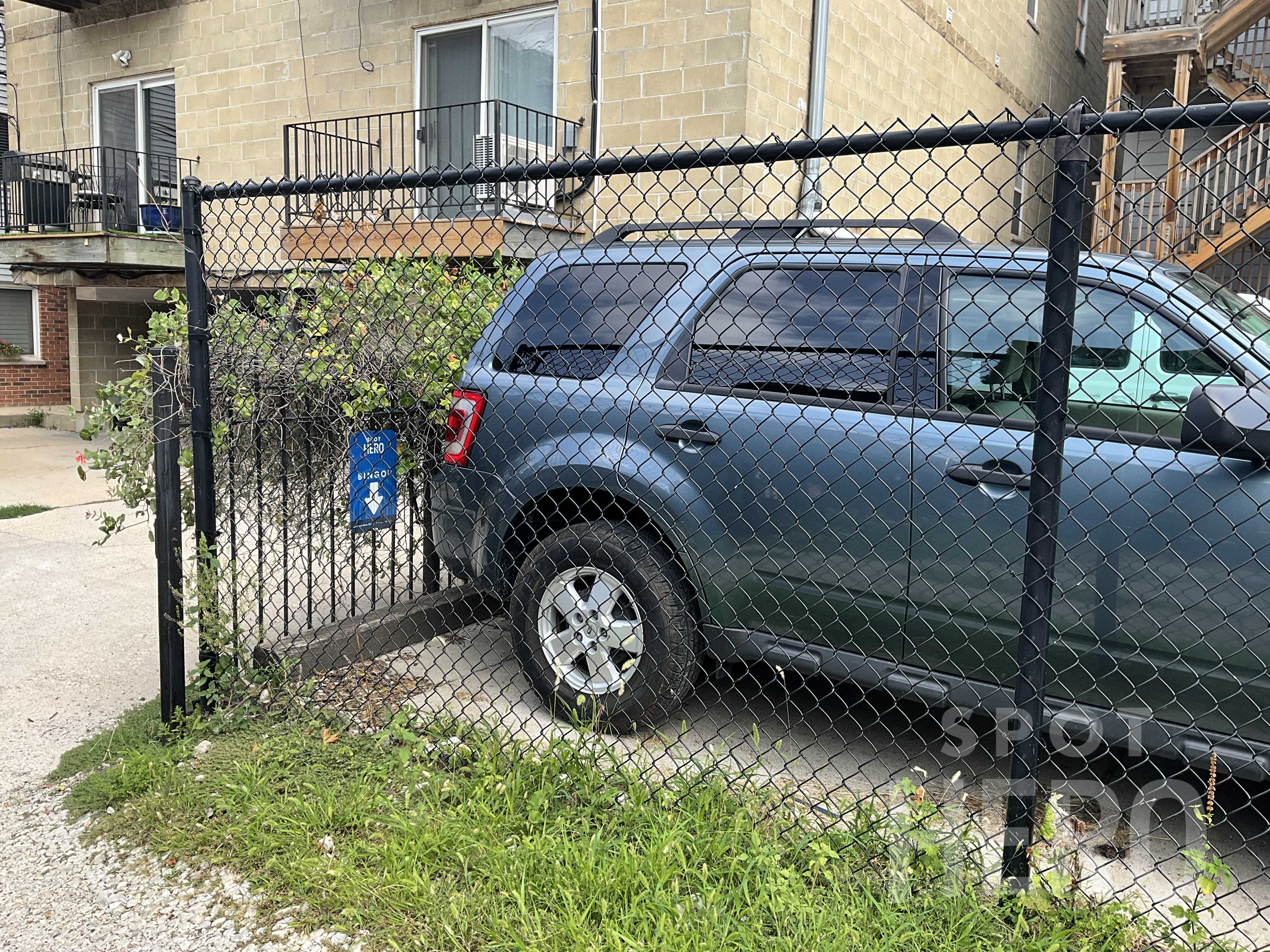 321 West Schiller Street Parking