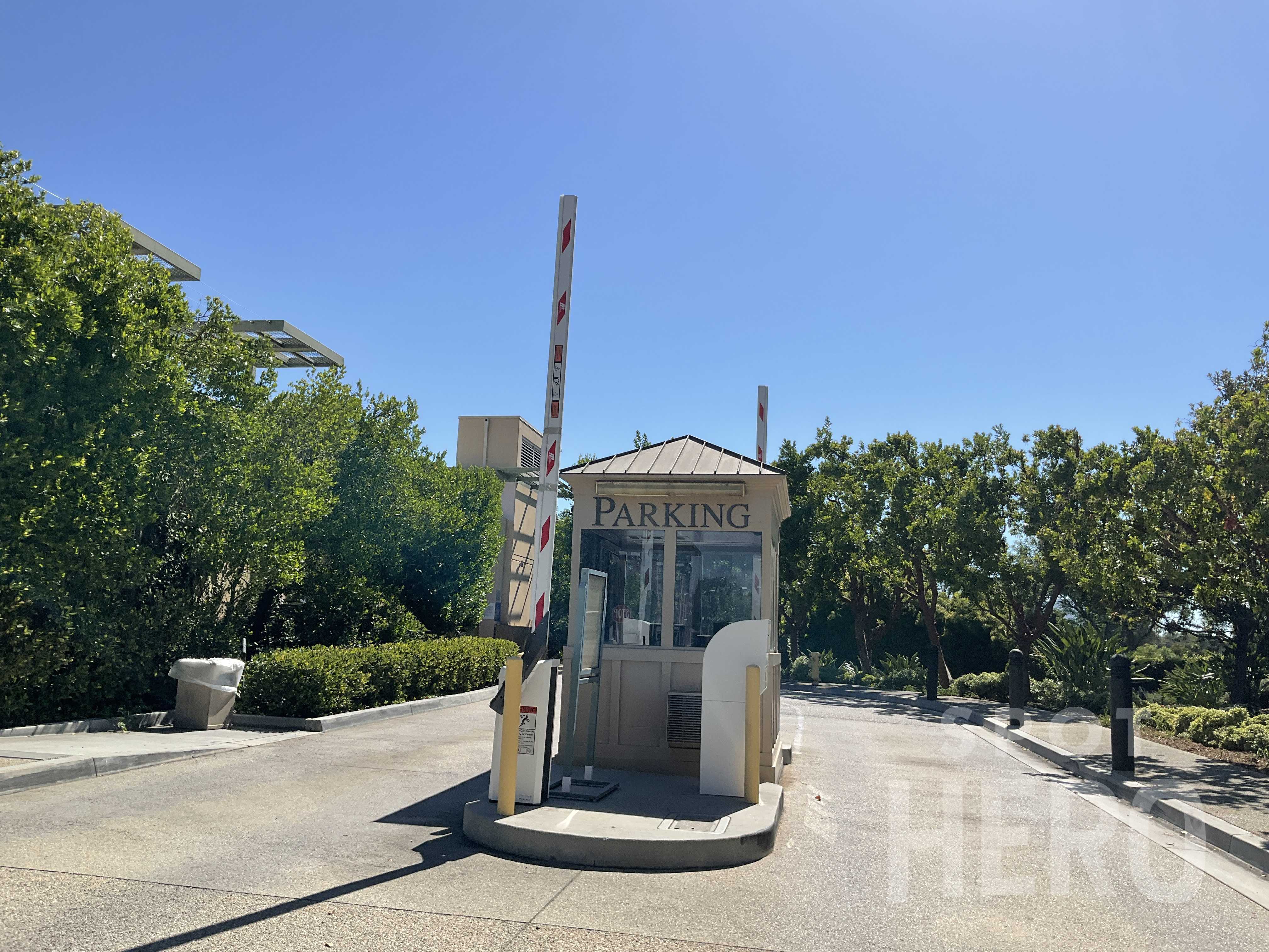 2 Dole Drive Parking