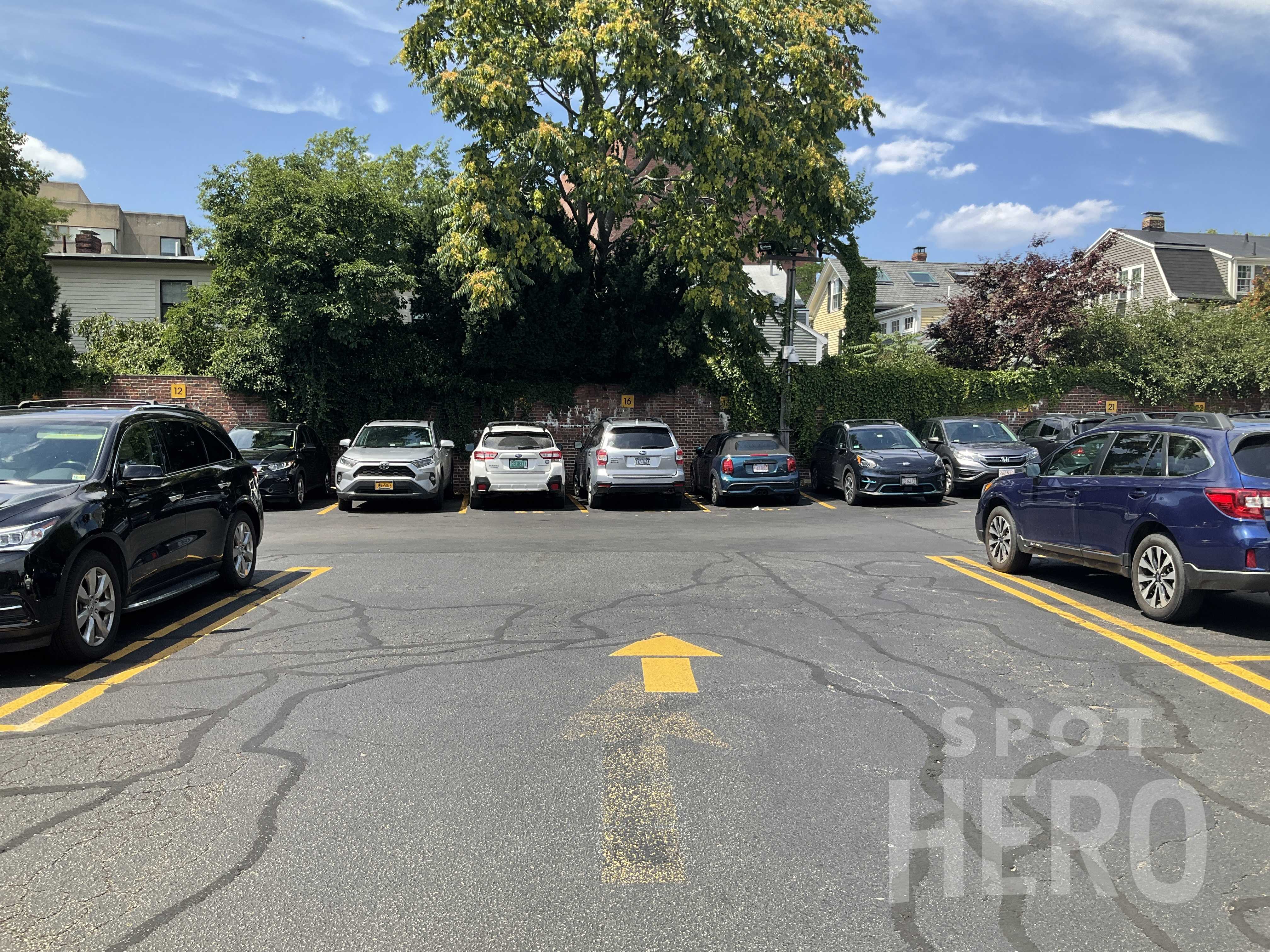 The famous quadruple park. Two cars double parked side by side. No driver  in each of them. Newbury st. : r/boston