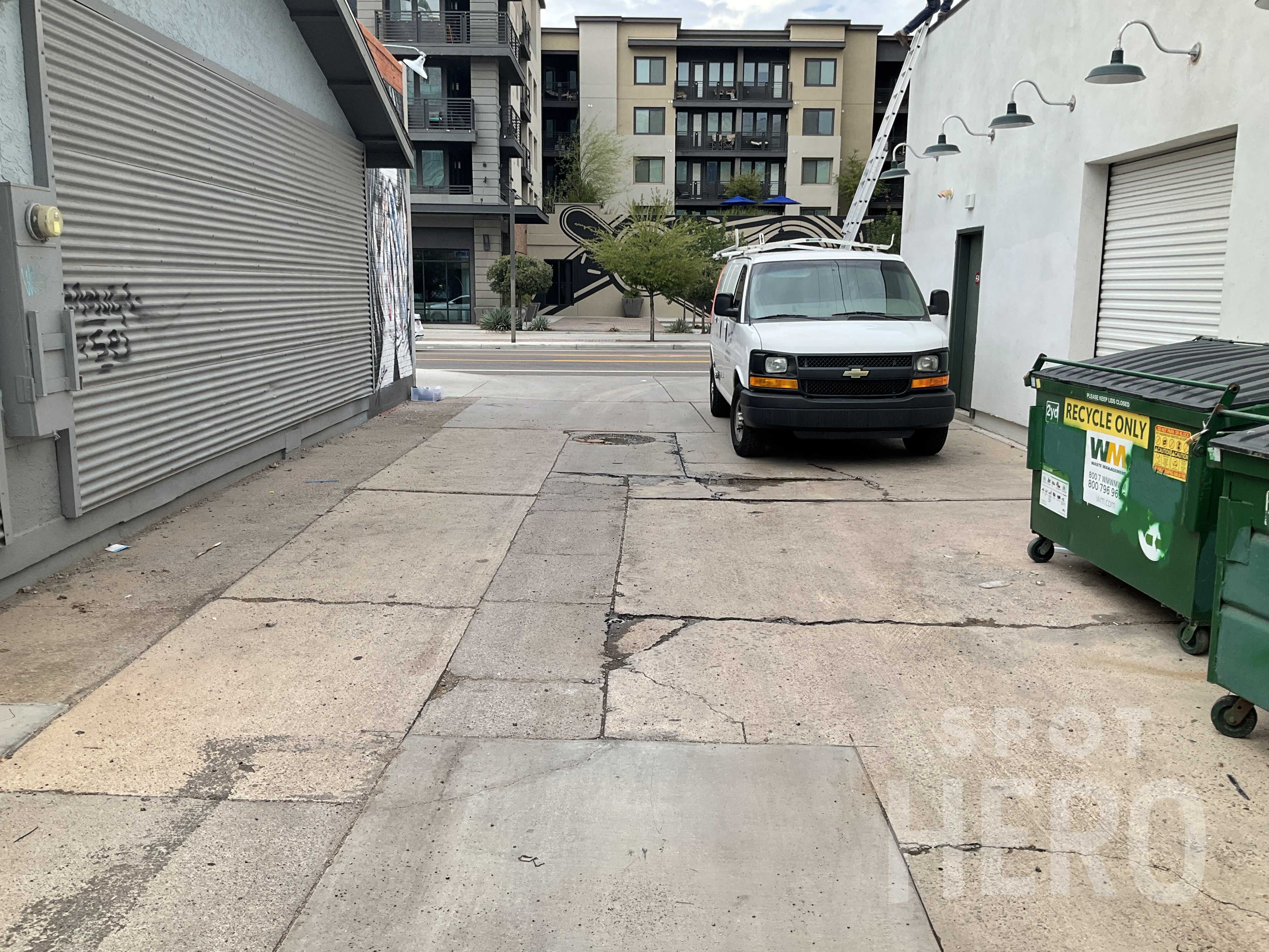 915 North 4th Street Parking