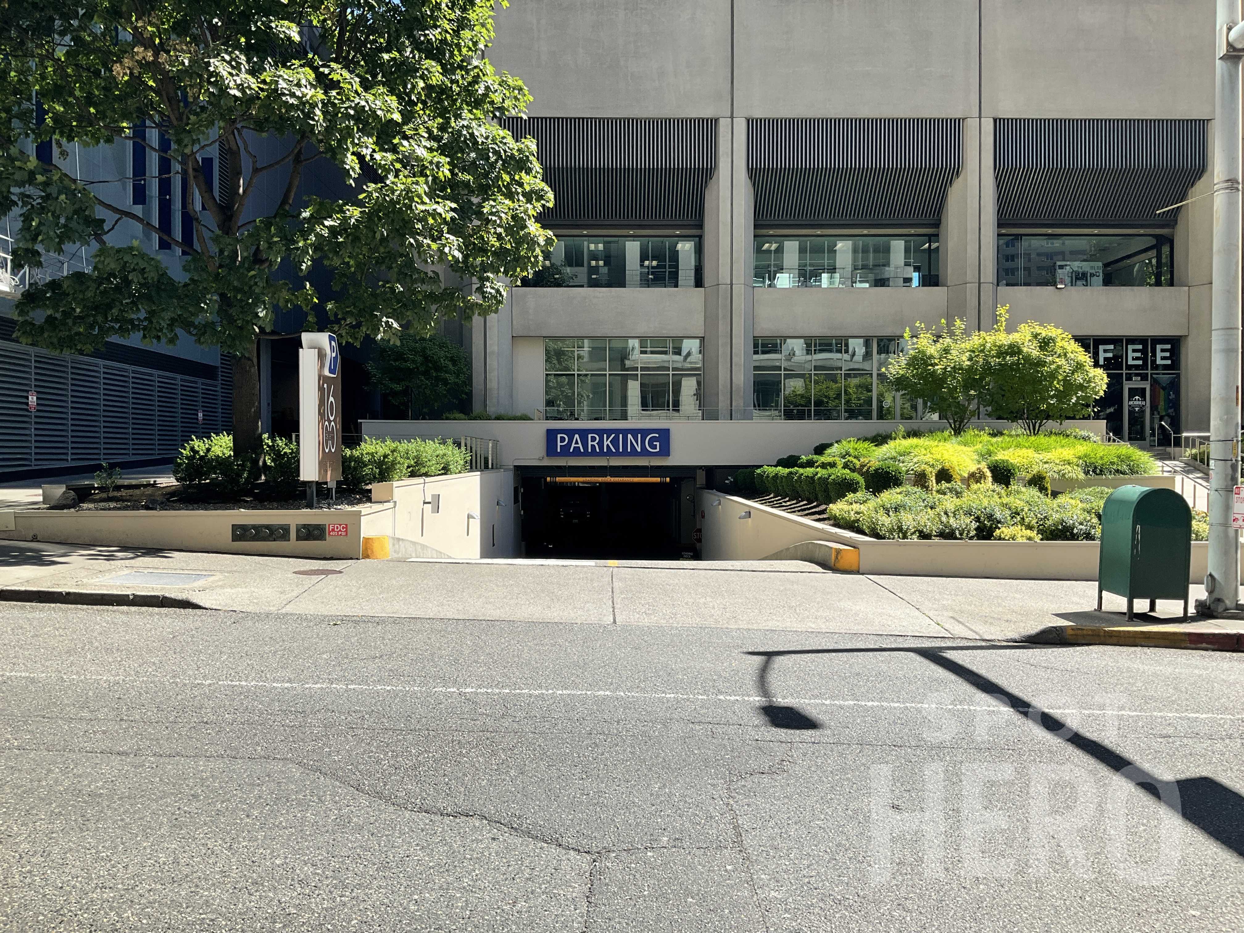 735 Olive Way Parking