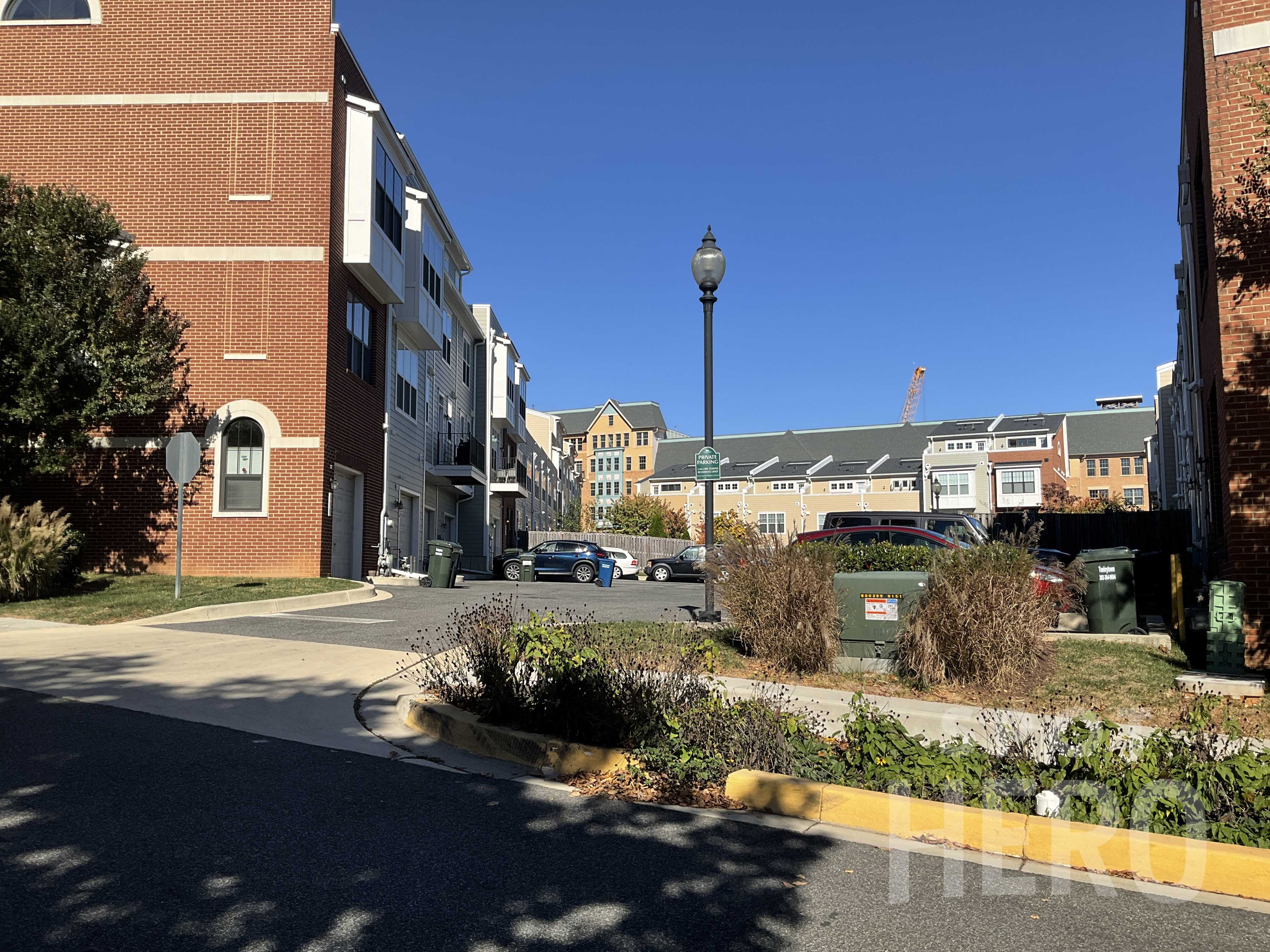 676 Kenneth Street Northeast Parking