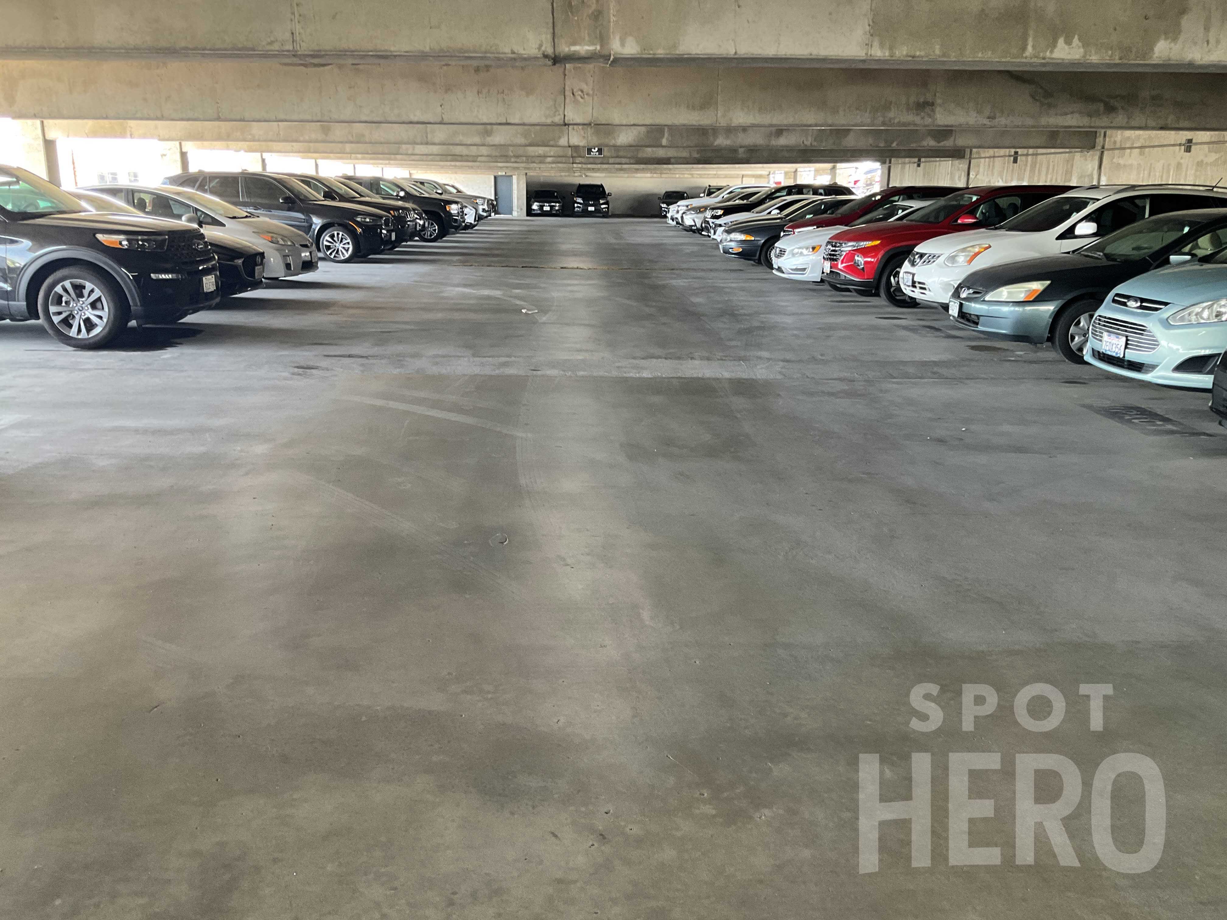 10121 Glasgow Place Parking