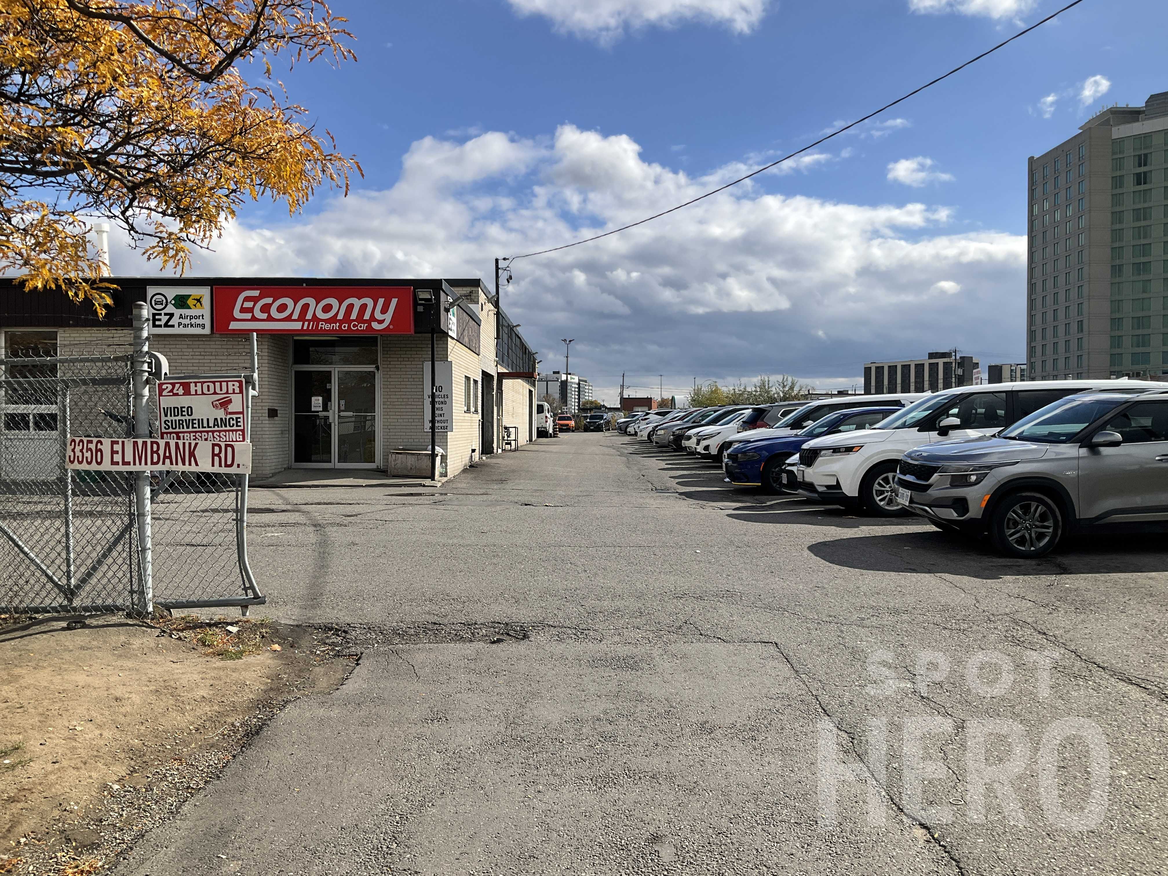 3356 Elmbank Road Parking