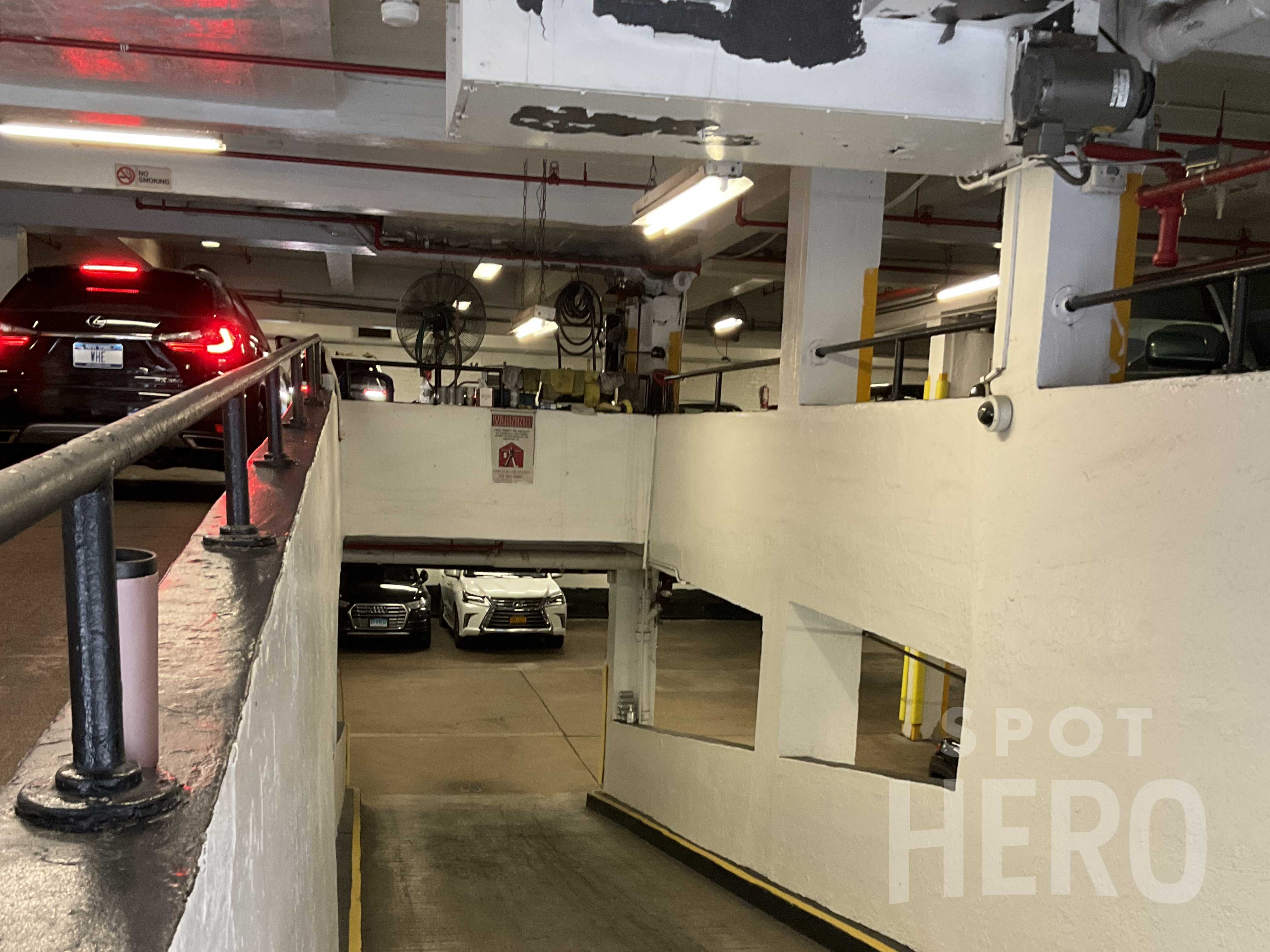 4e East 76th Street Parking