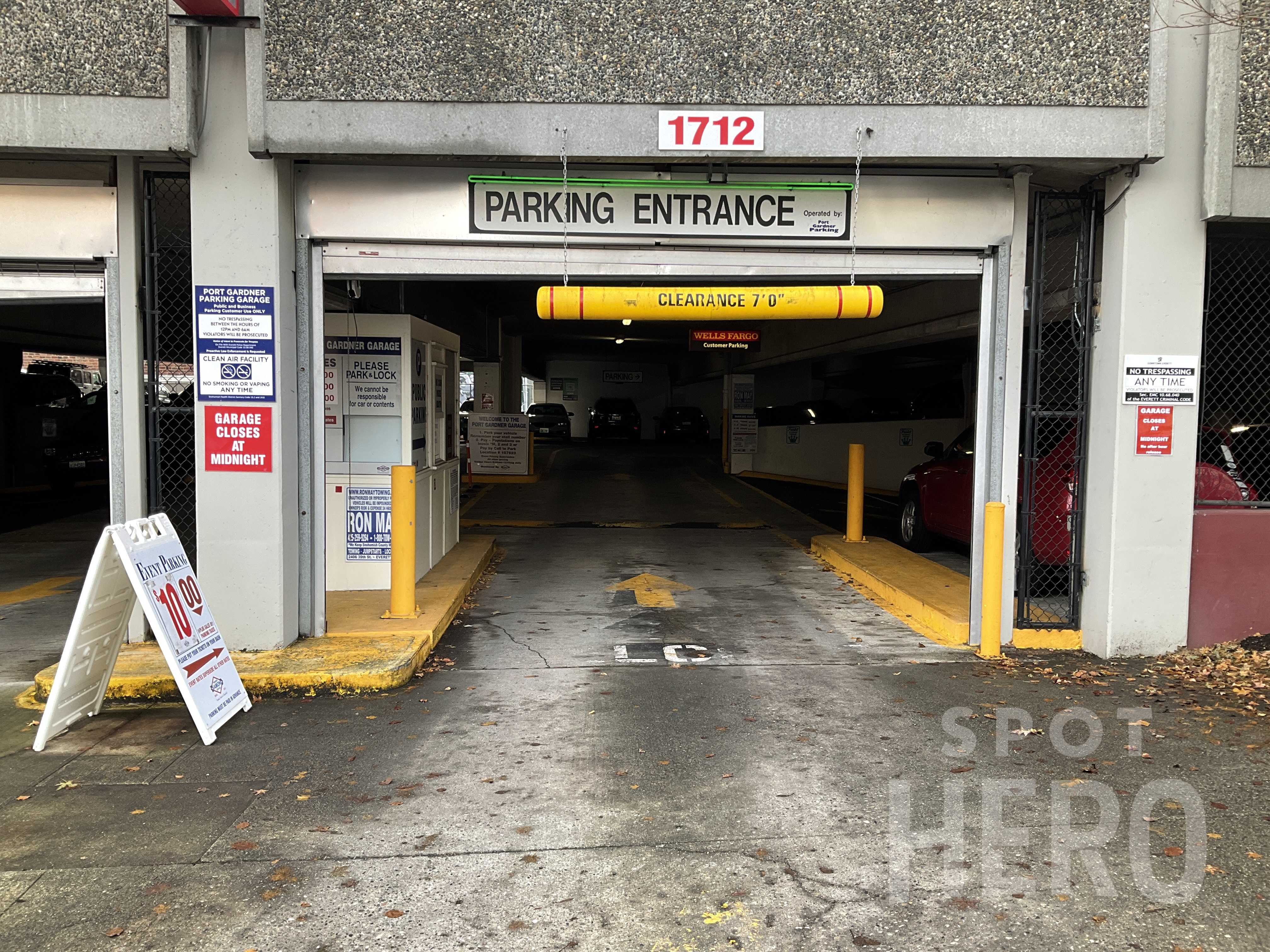 1712 California Street Parking