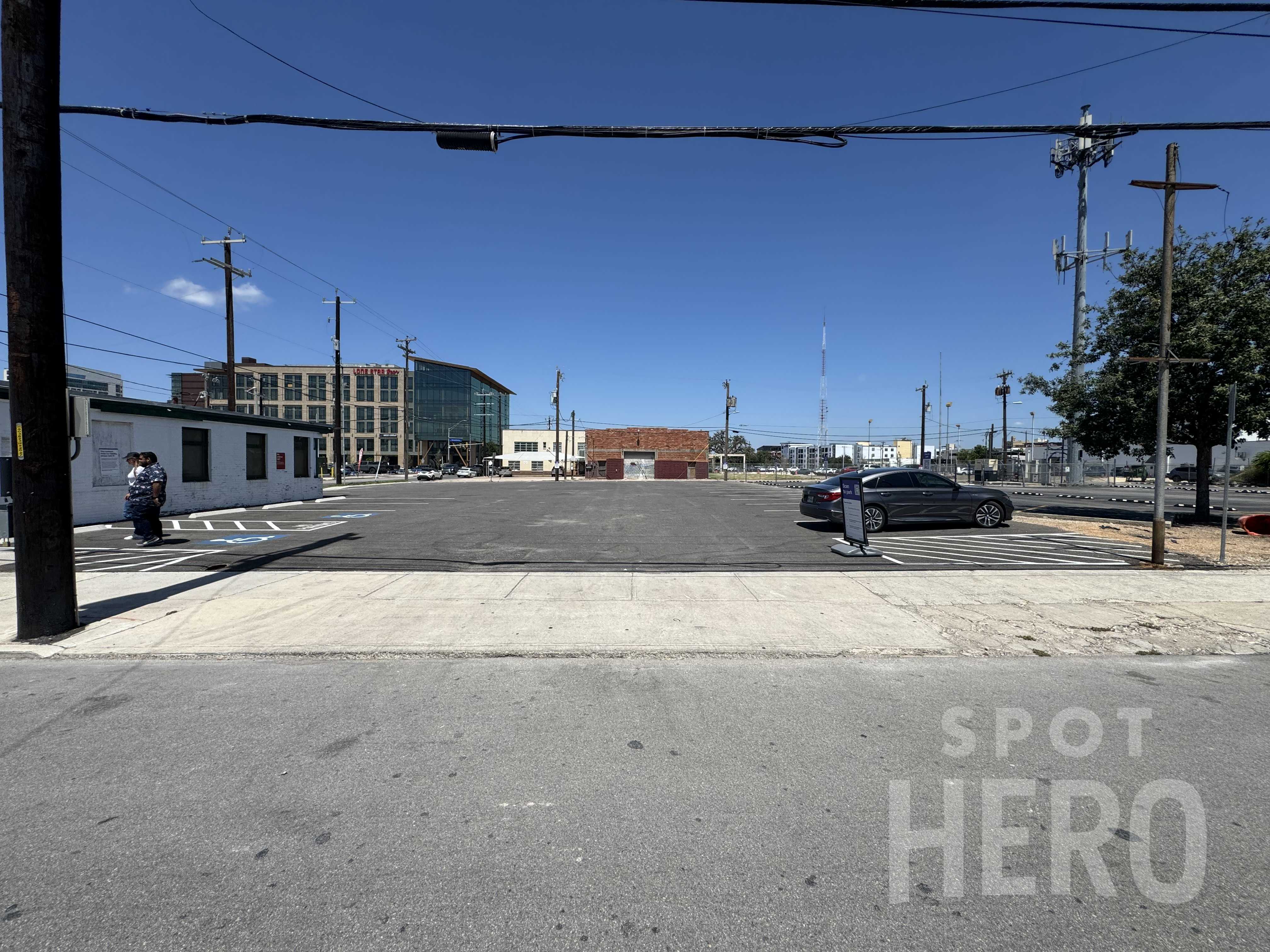 717 Avenue B Parking | Book With SpotHero