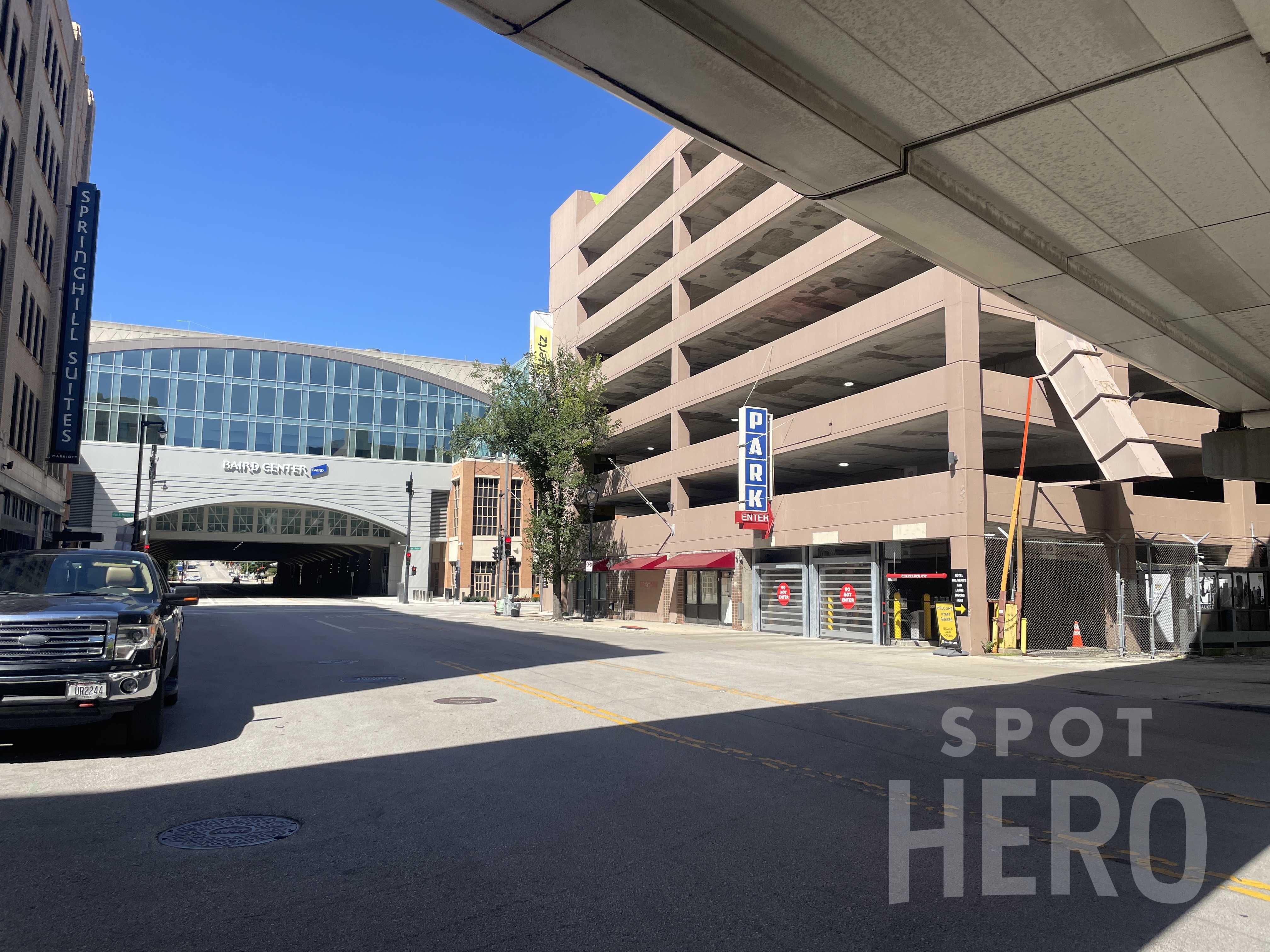 747 North Old World 3rd Street Parking | SpotHero