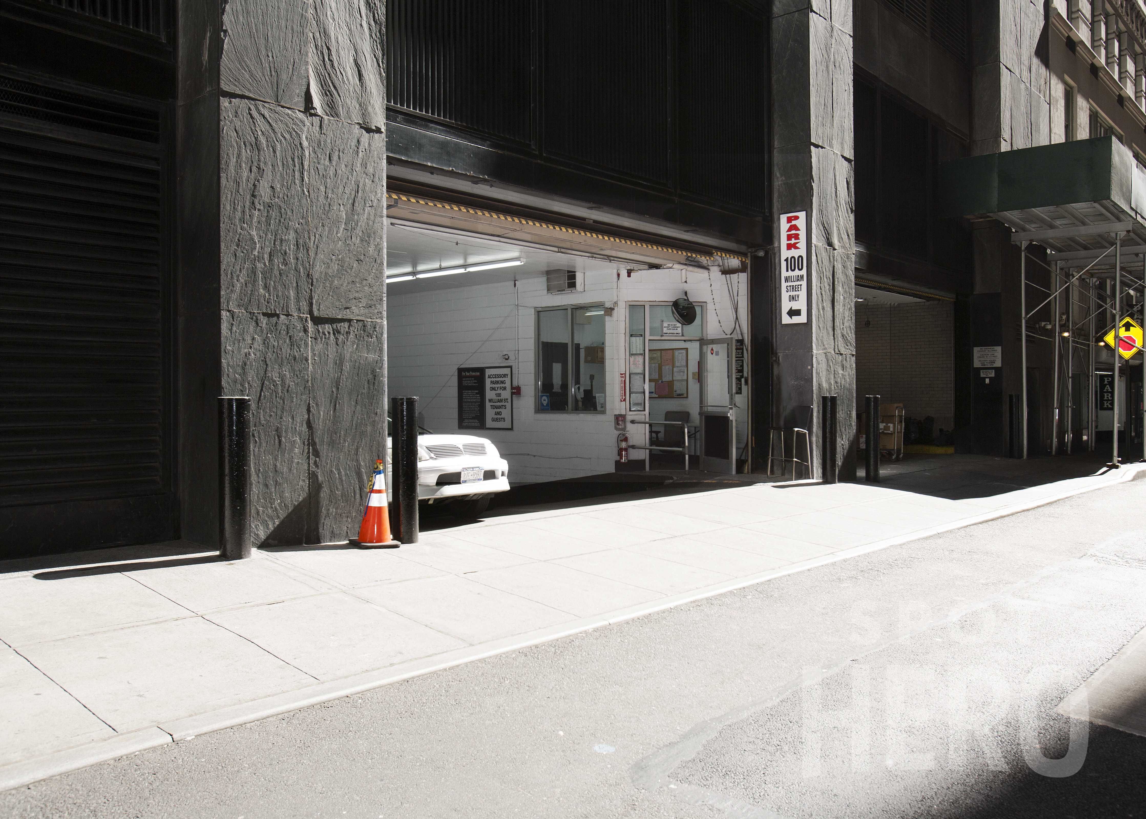 35 Platt Street Parking