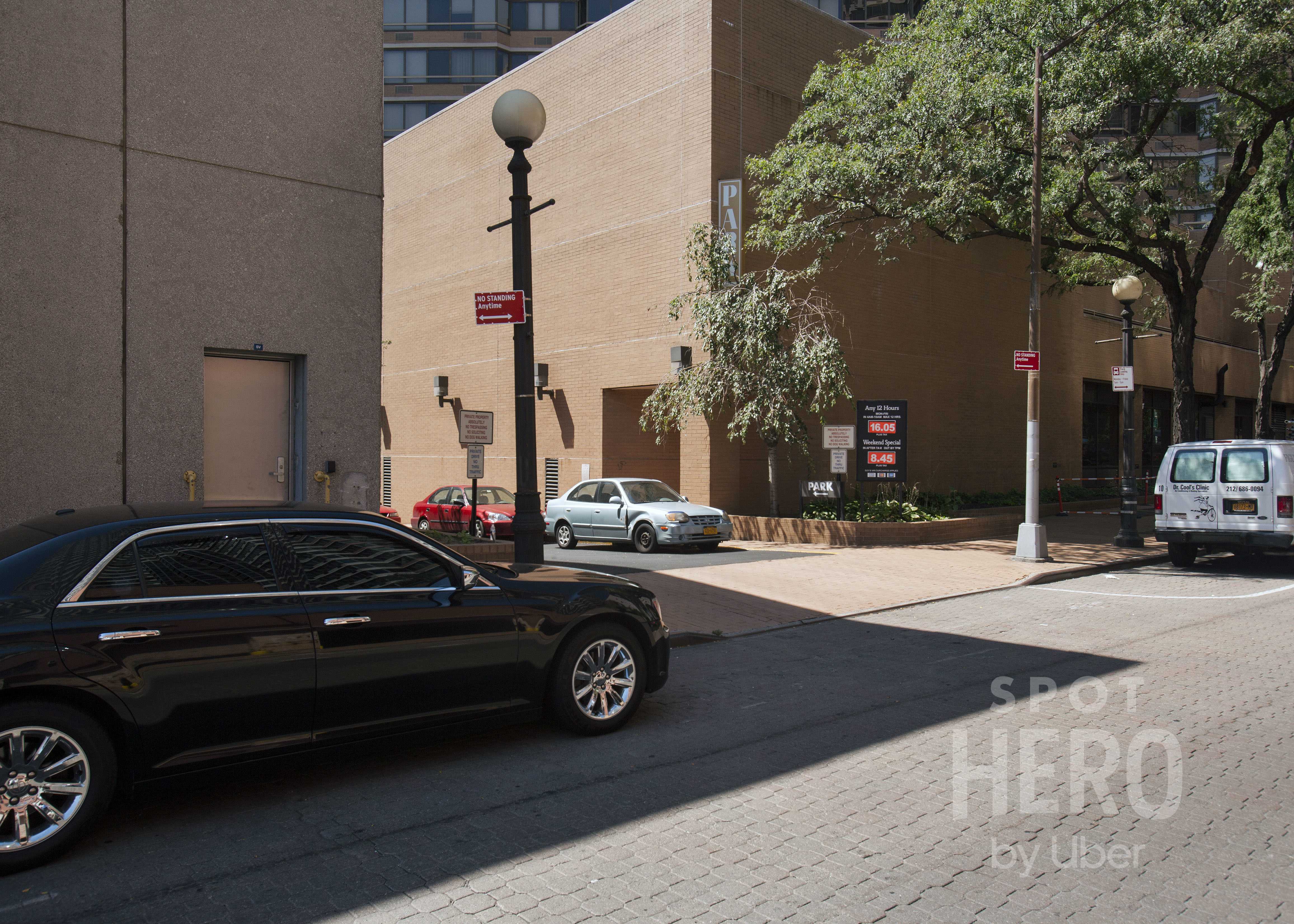475 East 36th Street Parking
