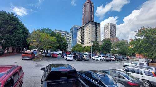 121 Linden Avenue Northeast Parking