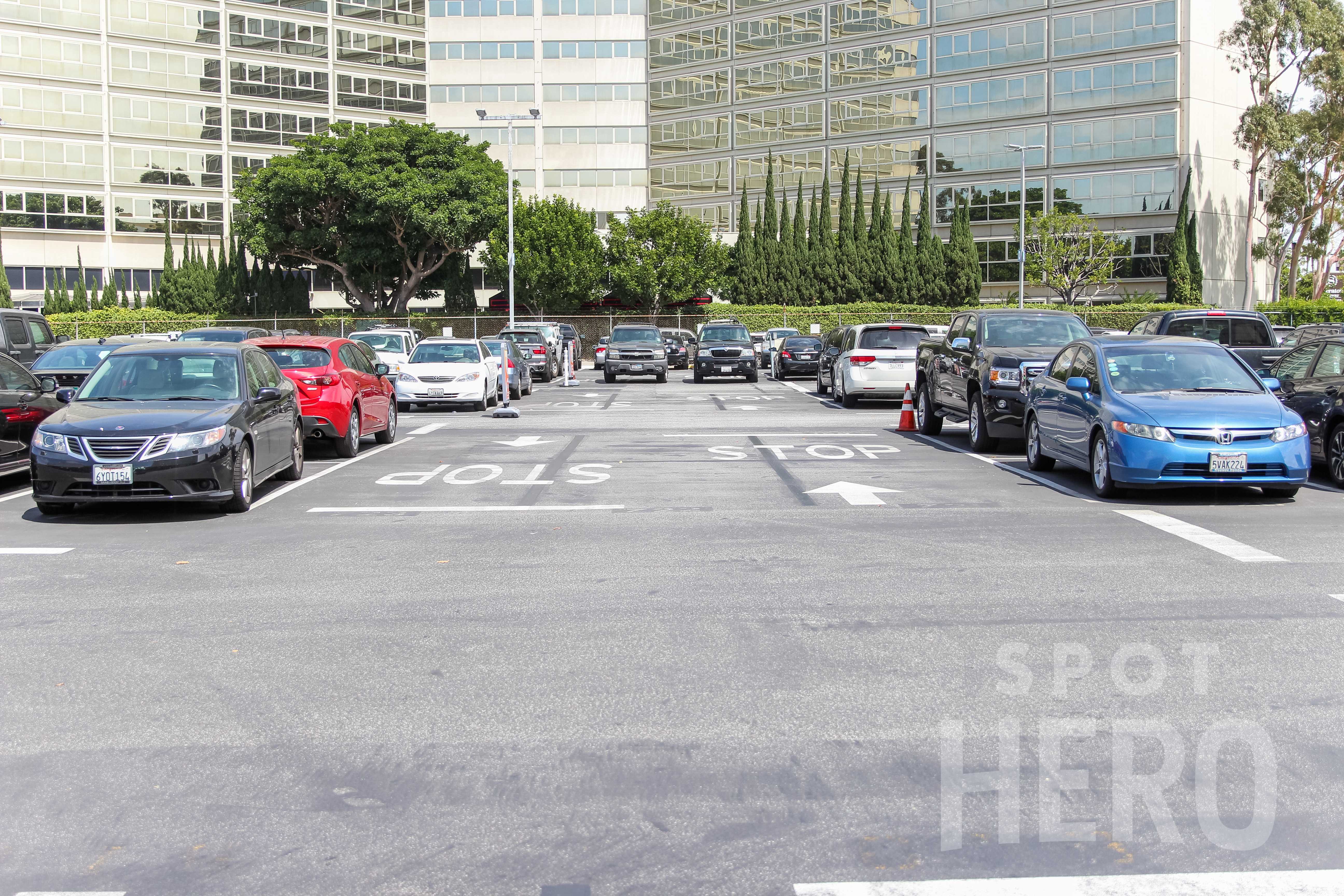 LAX Parking | Daily Rates From $5 | SpotHero