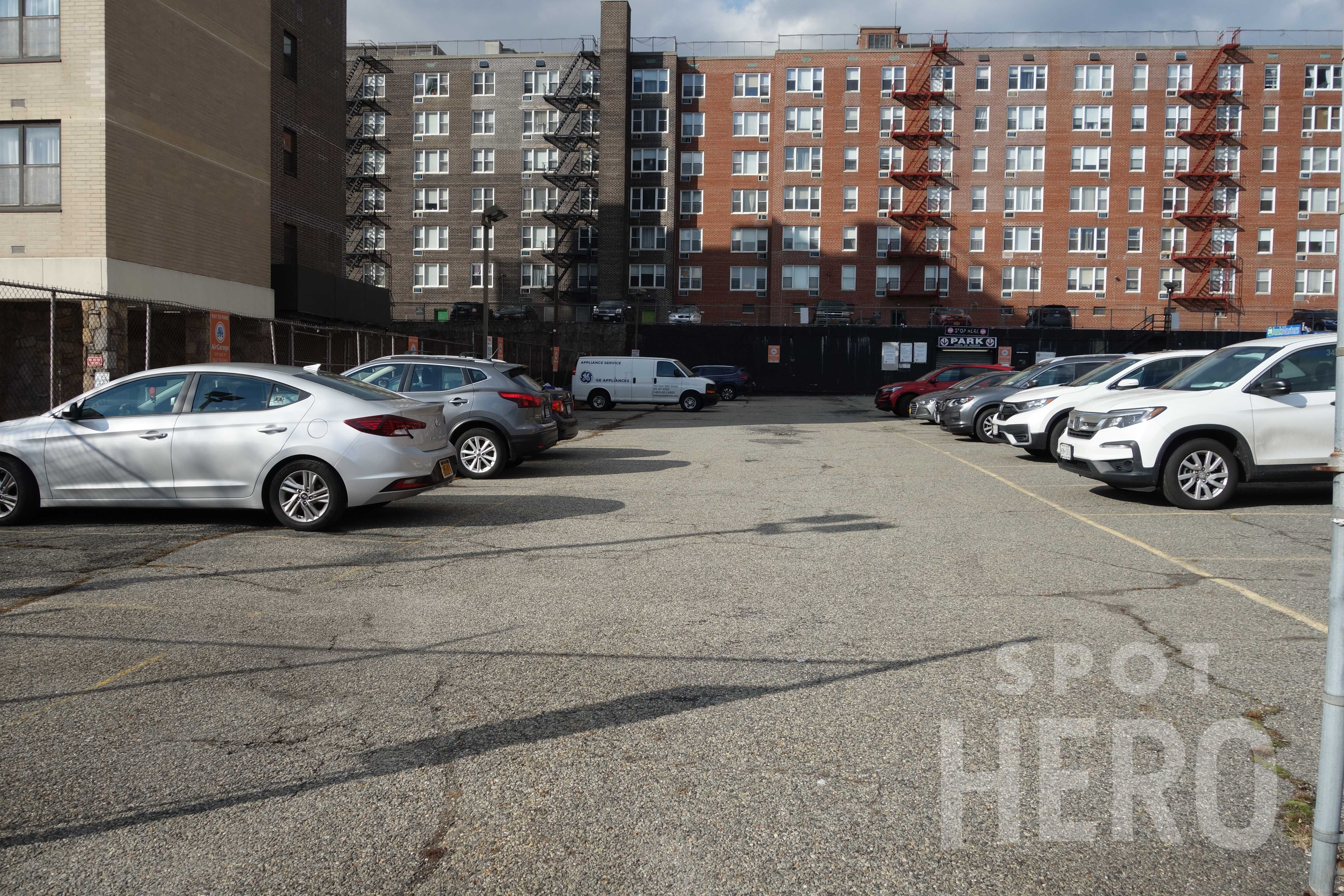 183-3 Hillside Avenue Parking