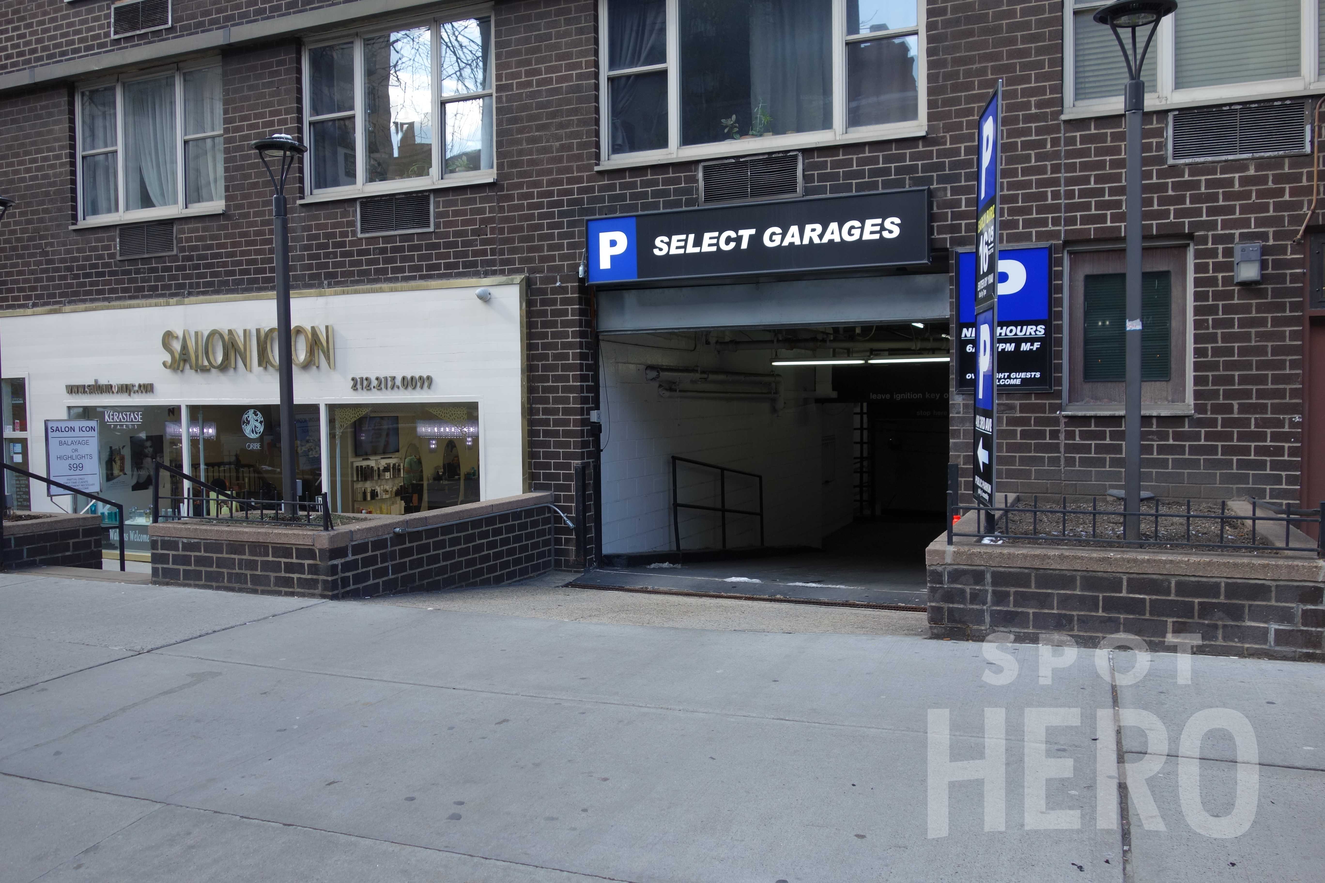 488 3rd Avenue Parking