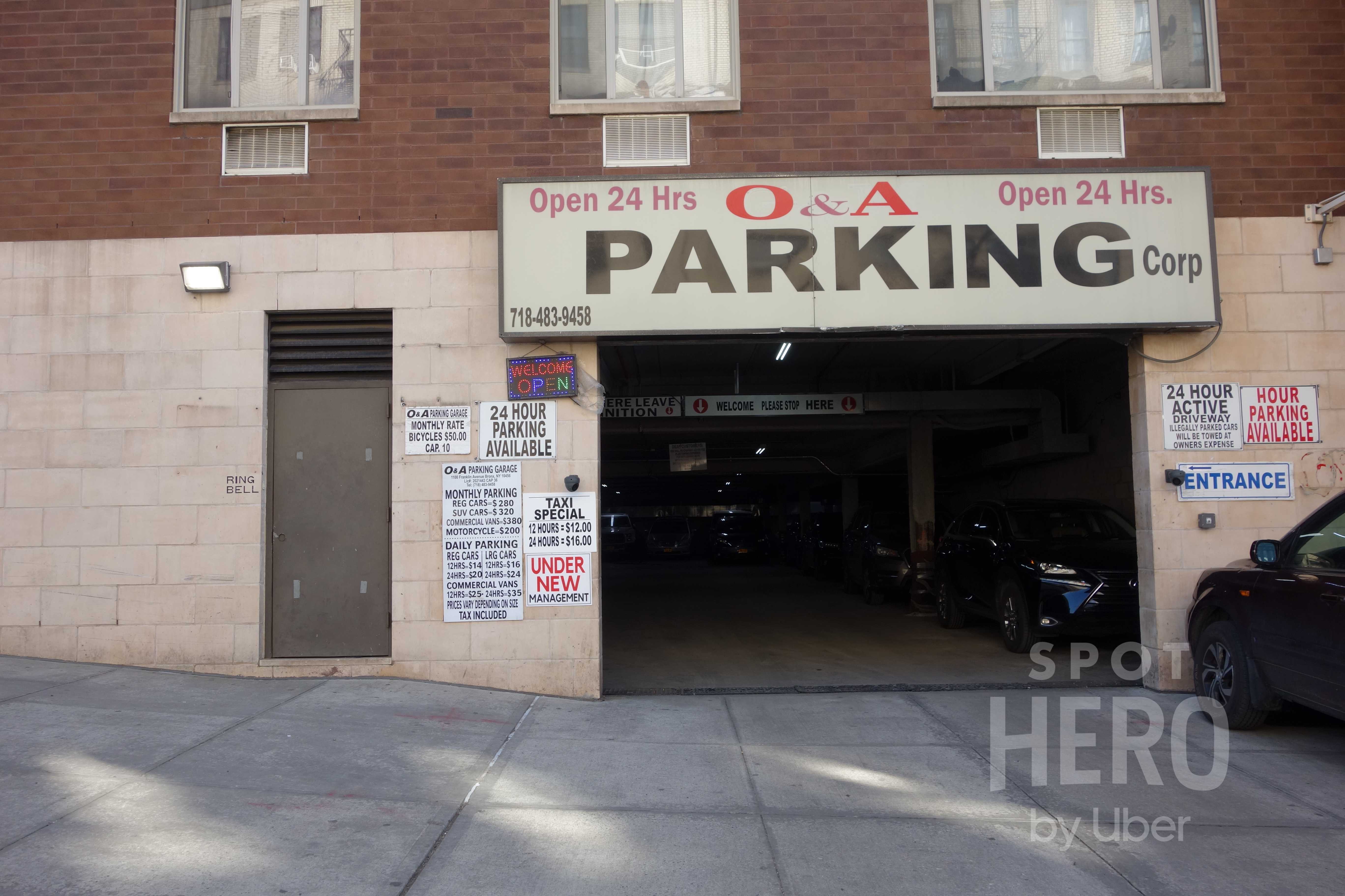 1100 Franklin Avenue Parking