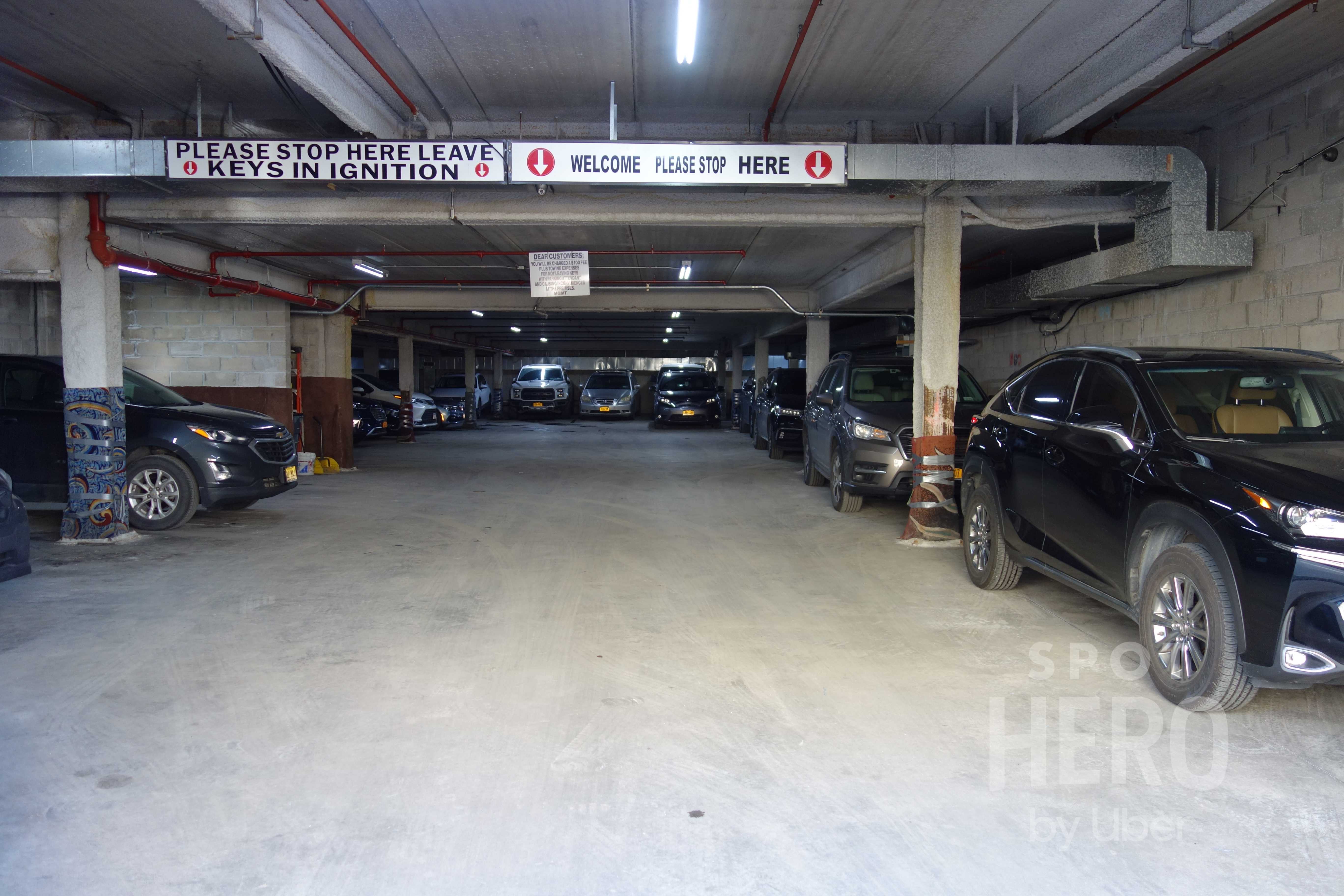 1100 Franklin Avenue Parking