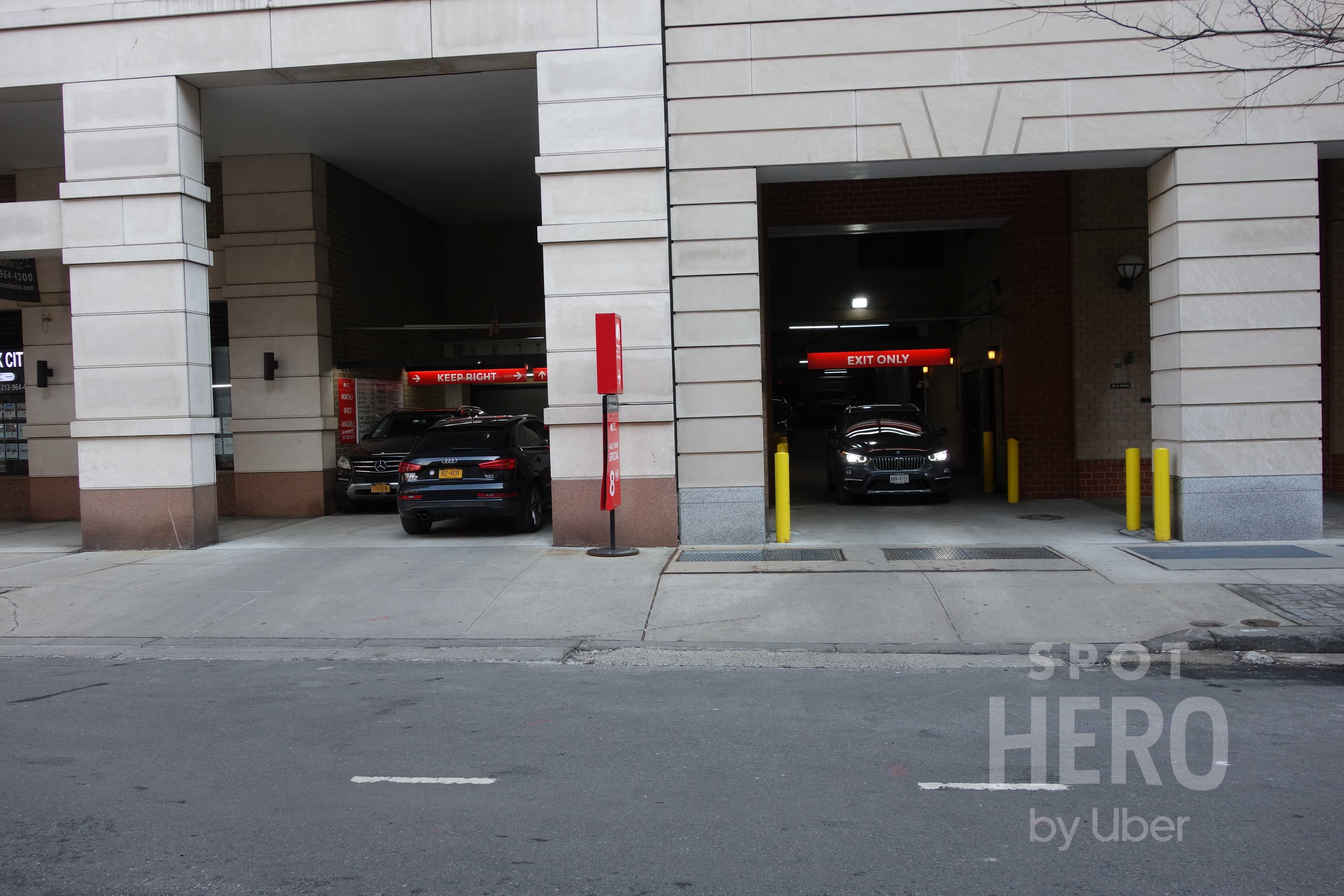 237 West Thames Street Parking