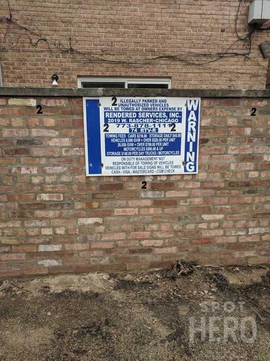 934 West Wolfram Street Parking