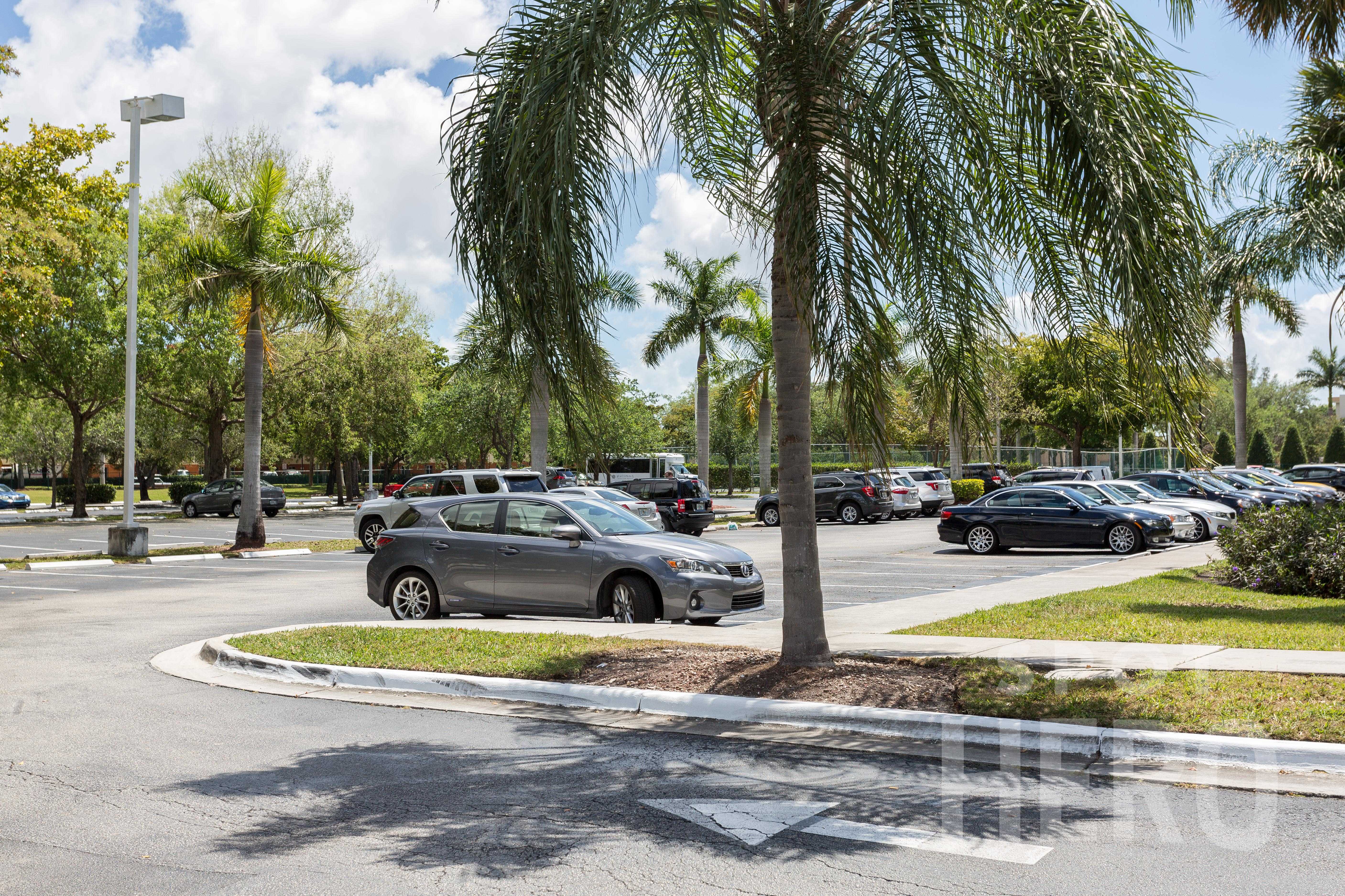 Pullman Fasttrack Miami Airport Parking