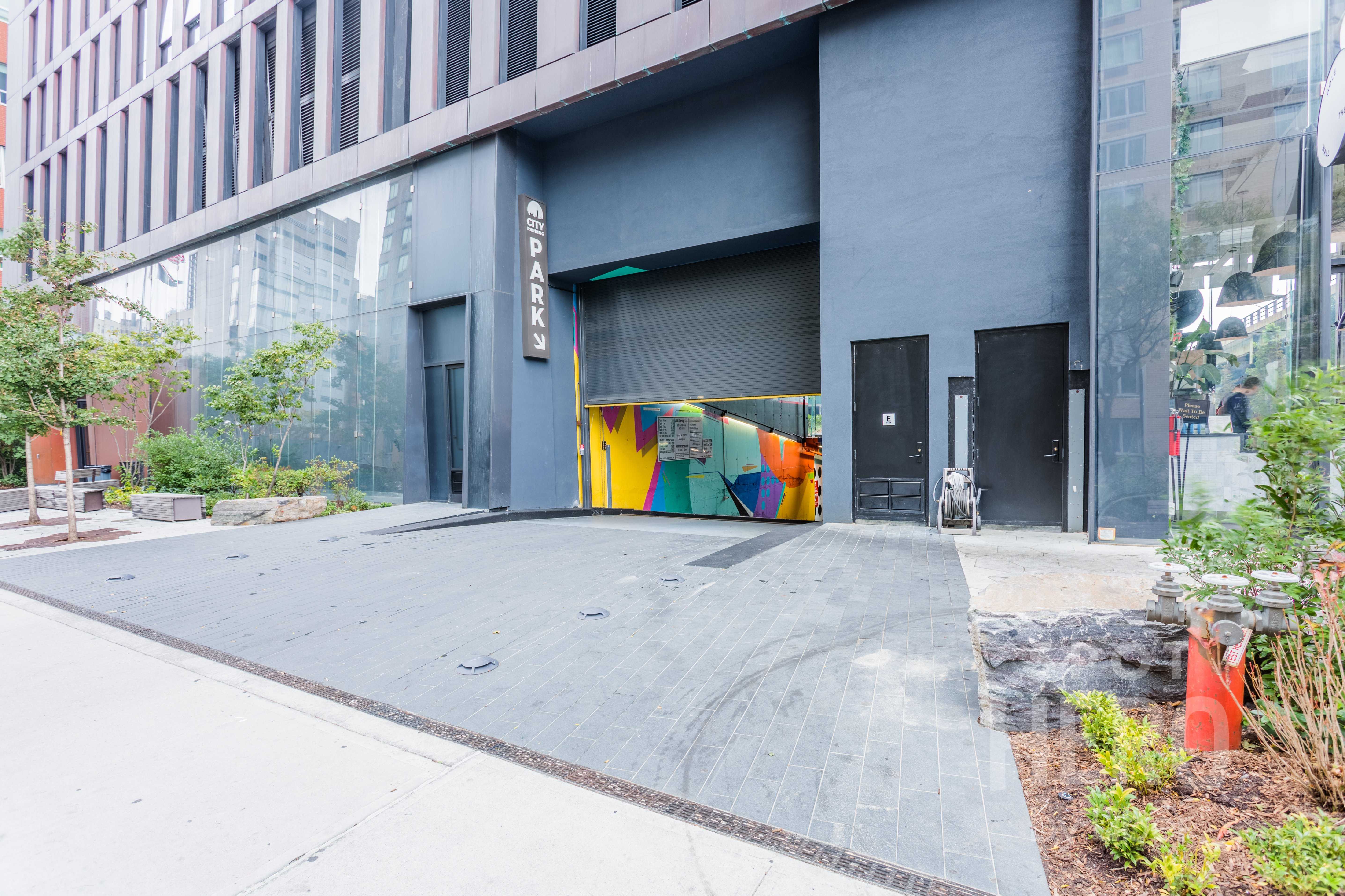 498 East 35th Street Parking