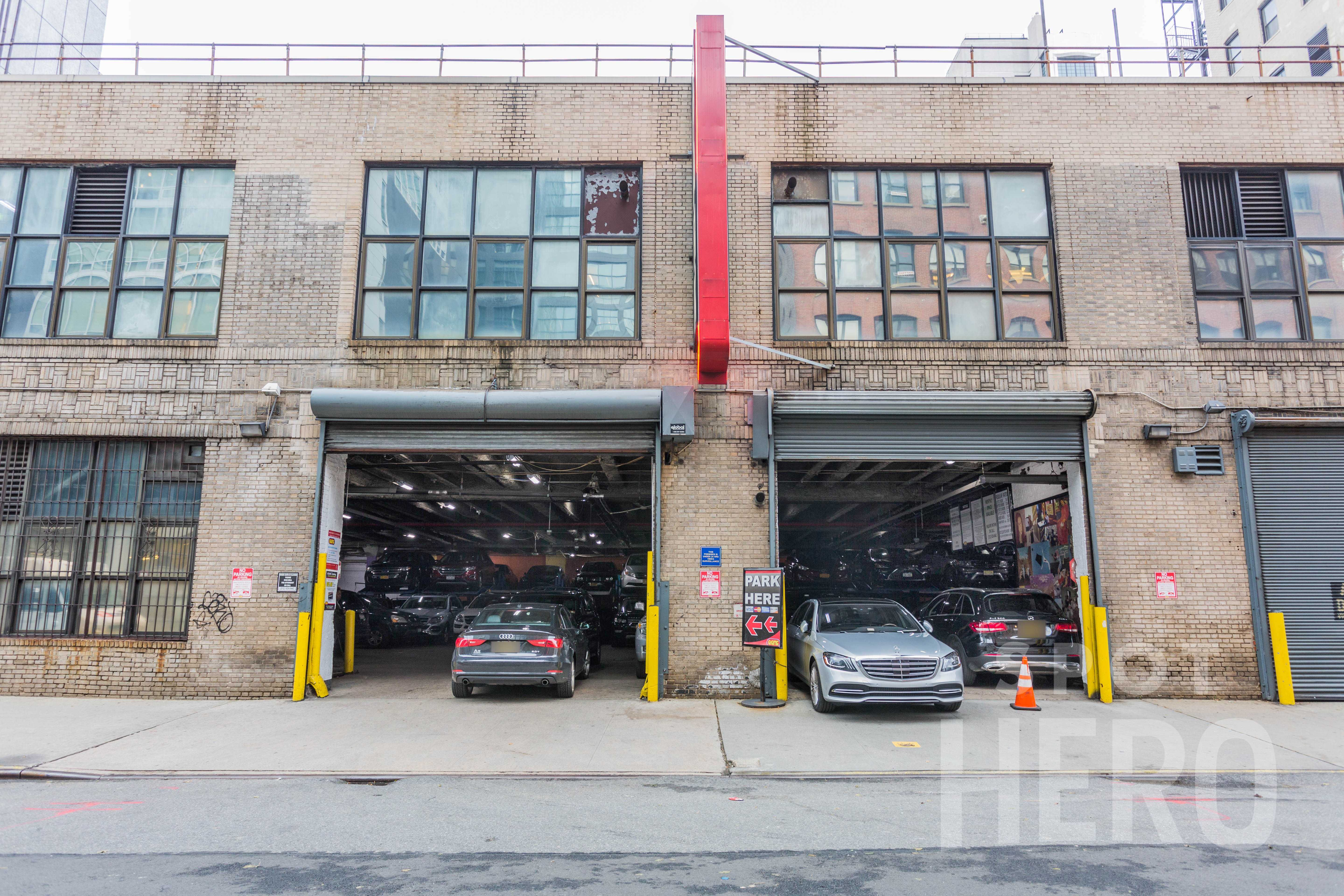 550 West 25th Street Parking
