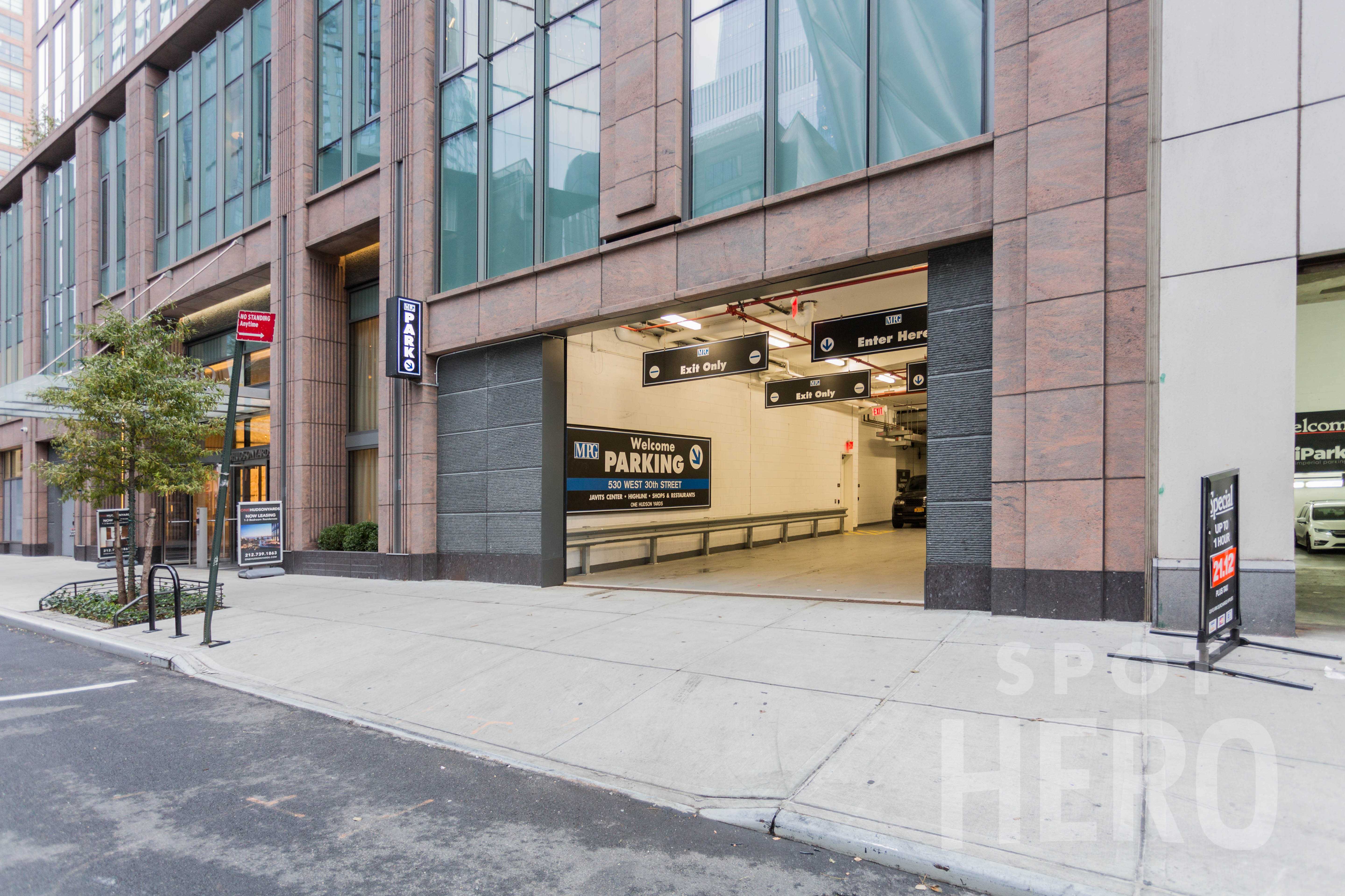 530 West 30th Street Parking