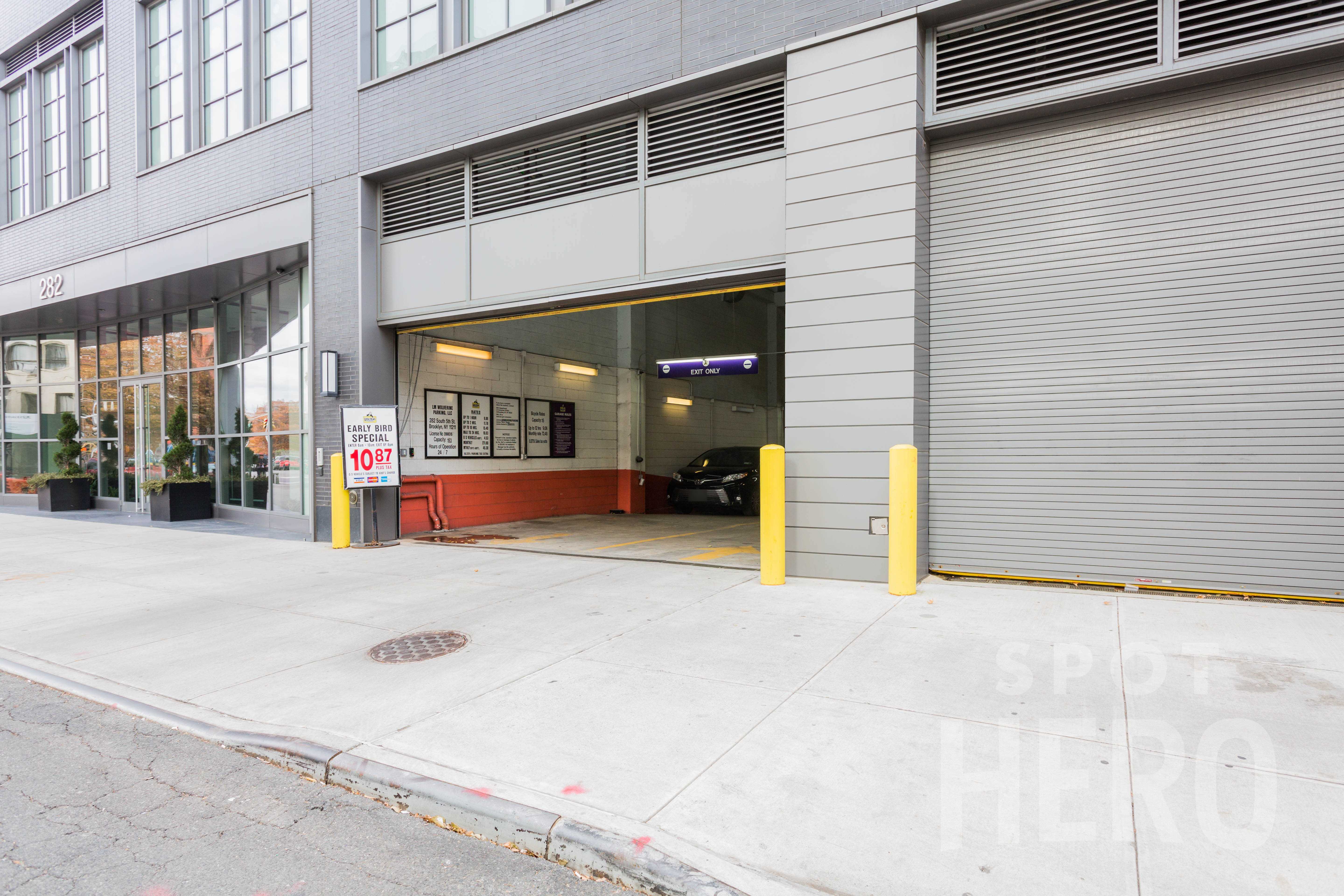 Williamsburg Parking Garage Monthly Dandk Organizer