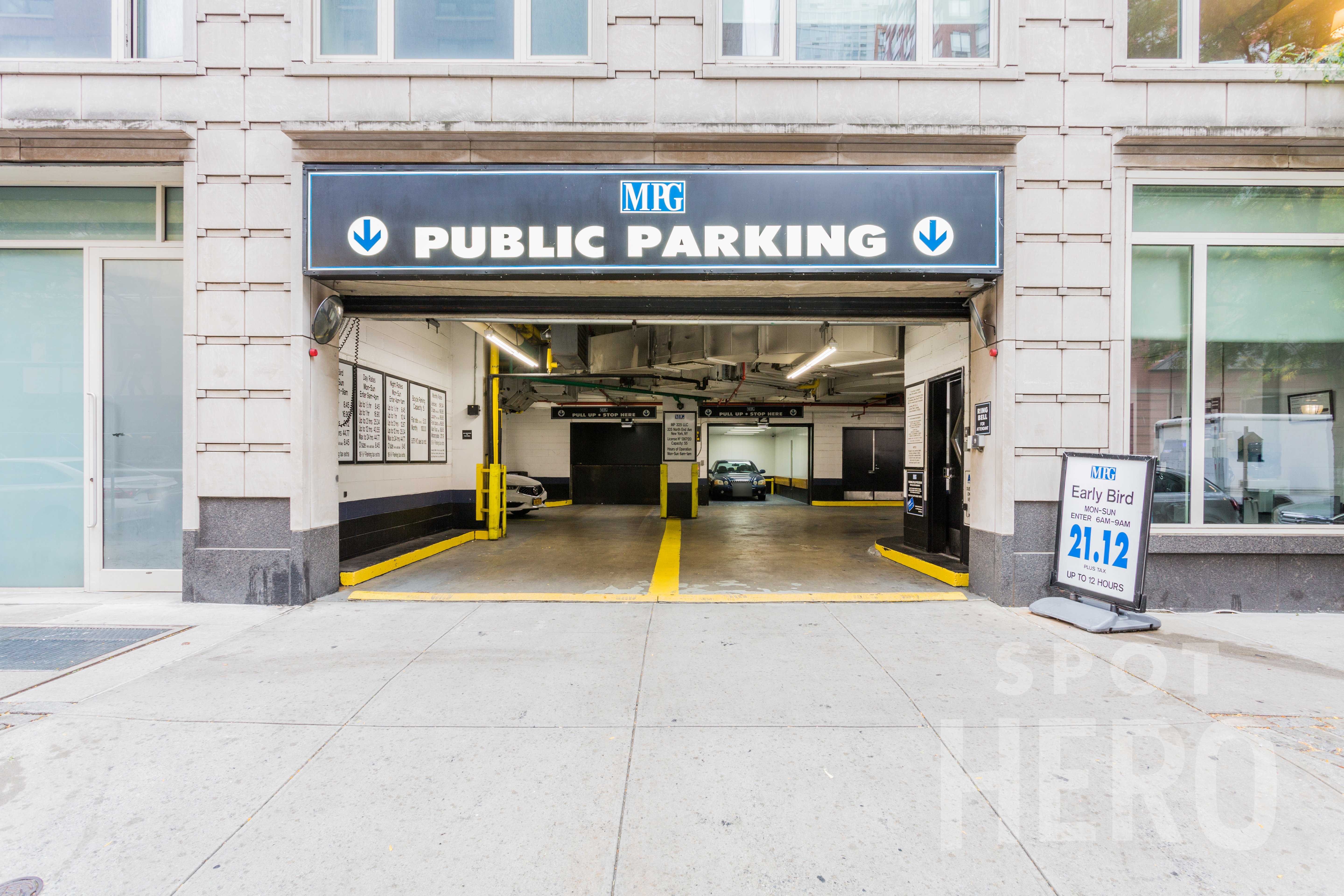 212 Warren Street Parking