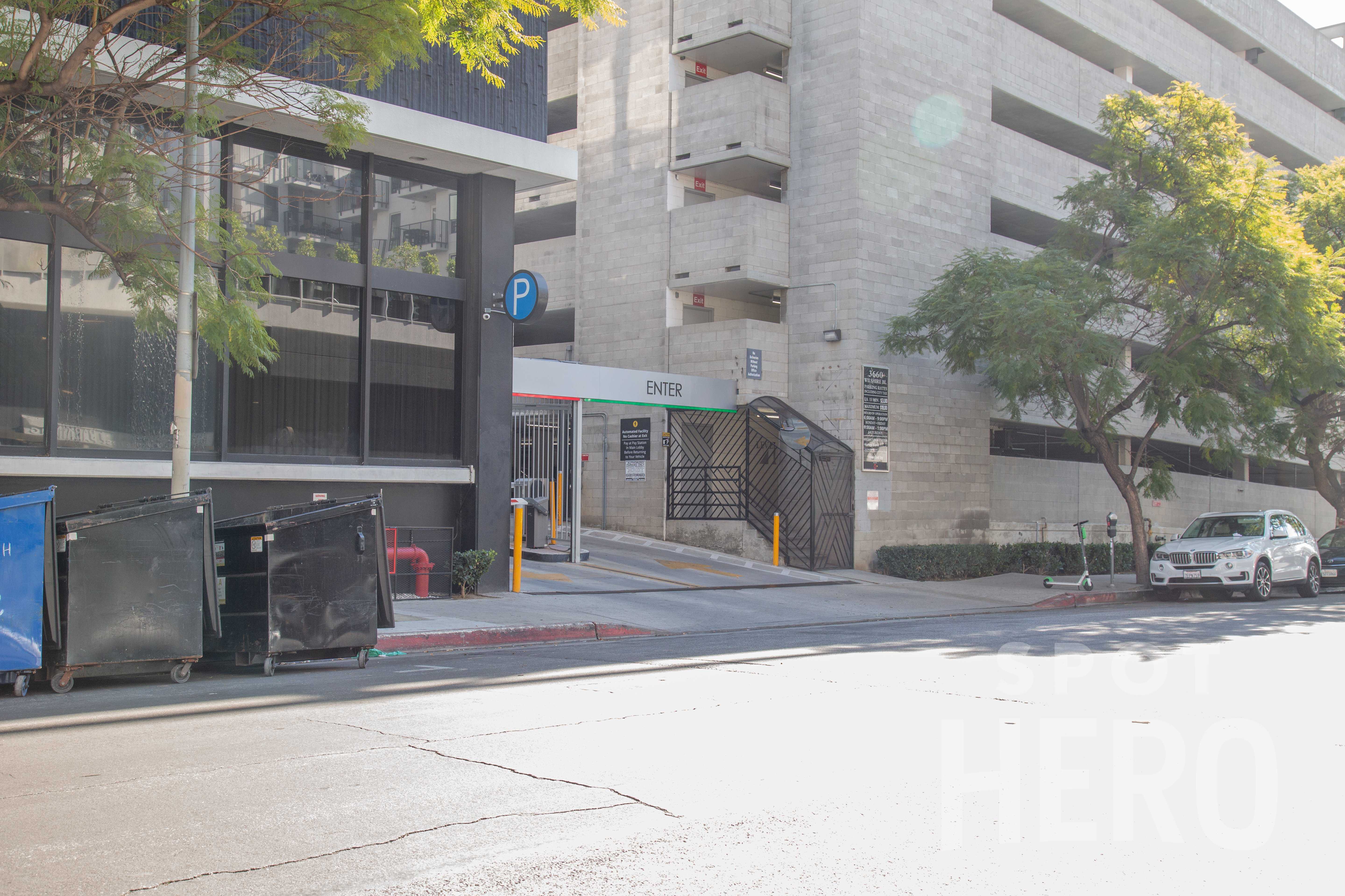 3660 Wilshire Boulevard Parking