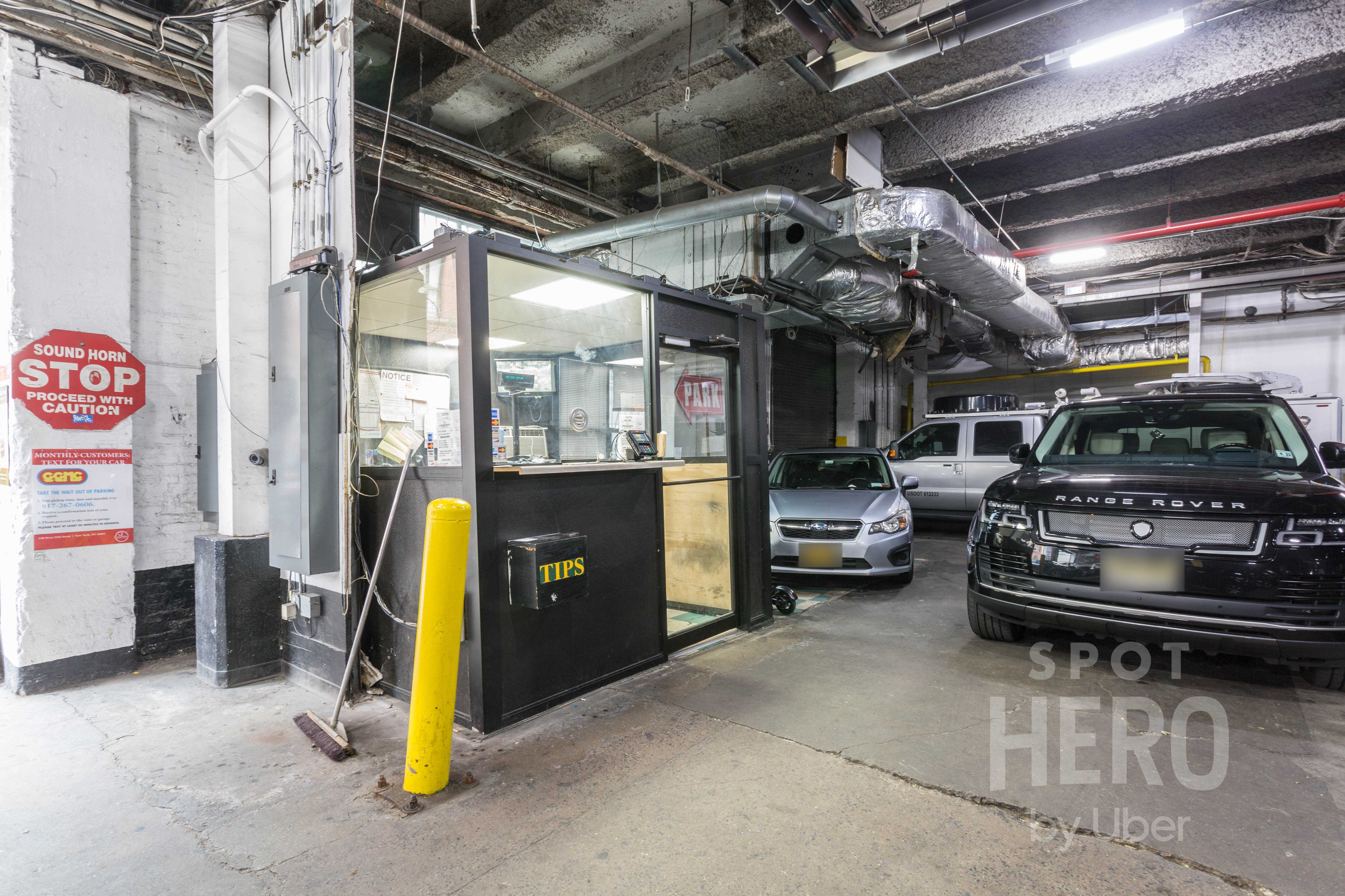 550 West 25th Street Parking