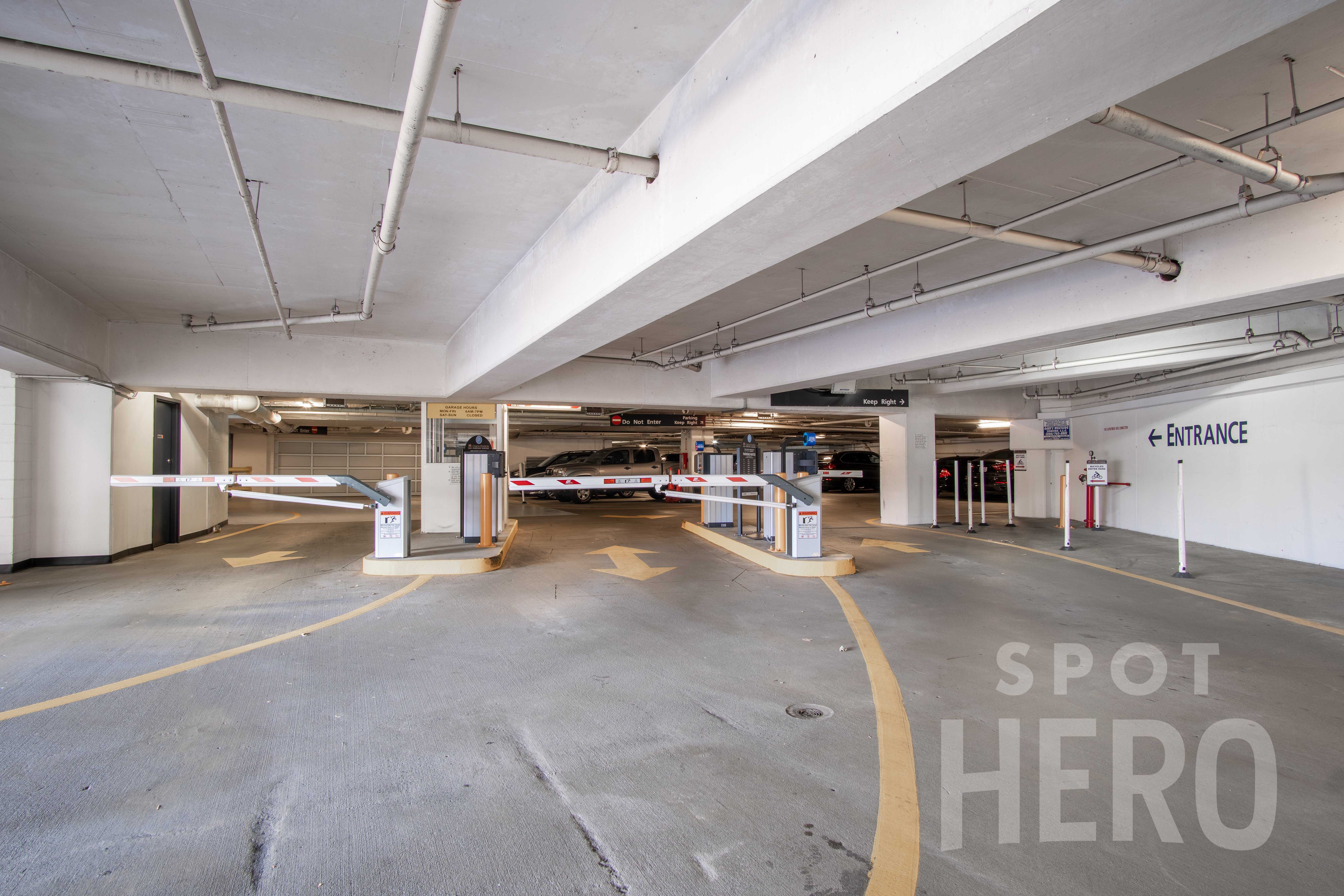 550 4th Avenue South Parking