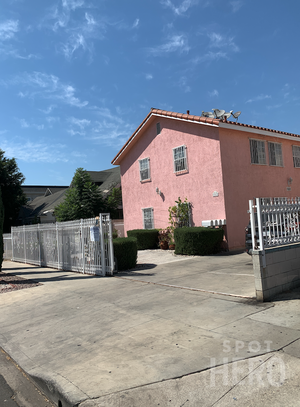 1023 Leighton Avenue Parking