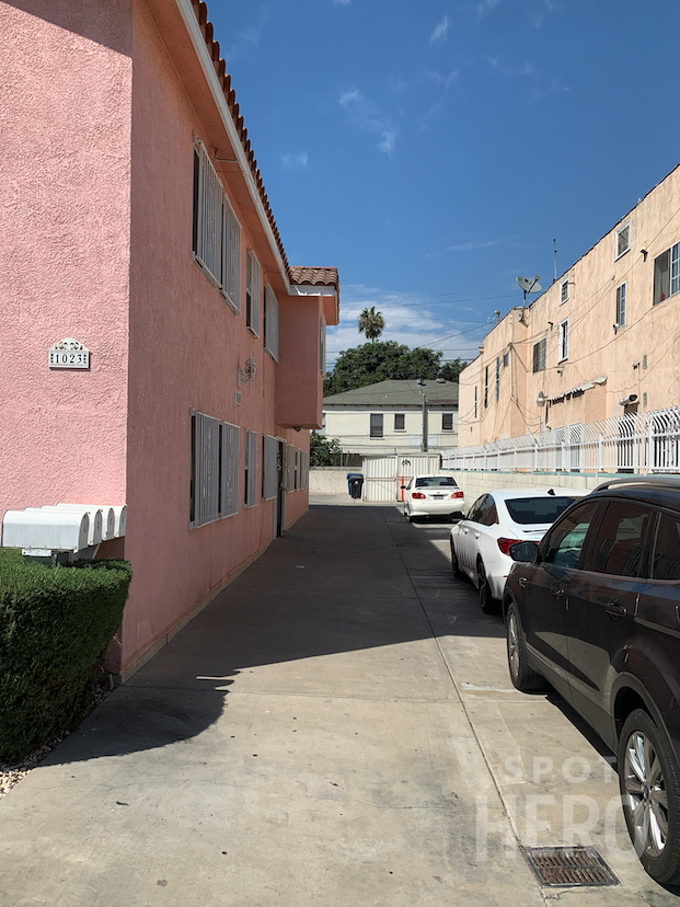 1023 Leighton Avenue Parking